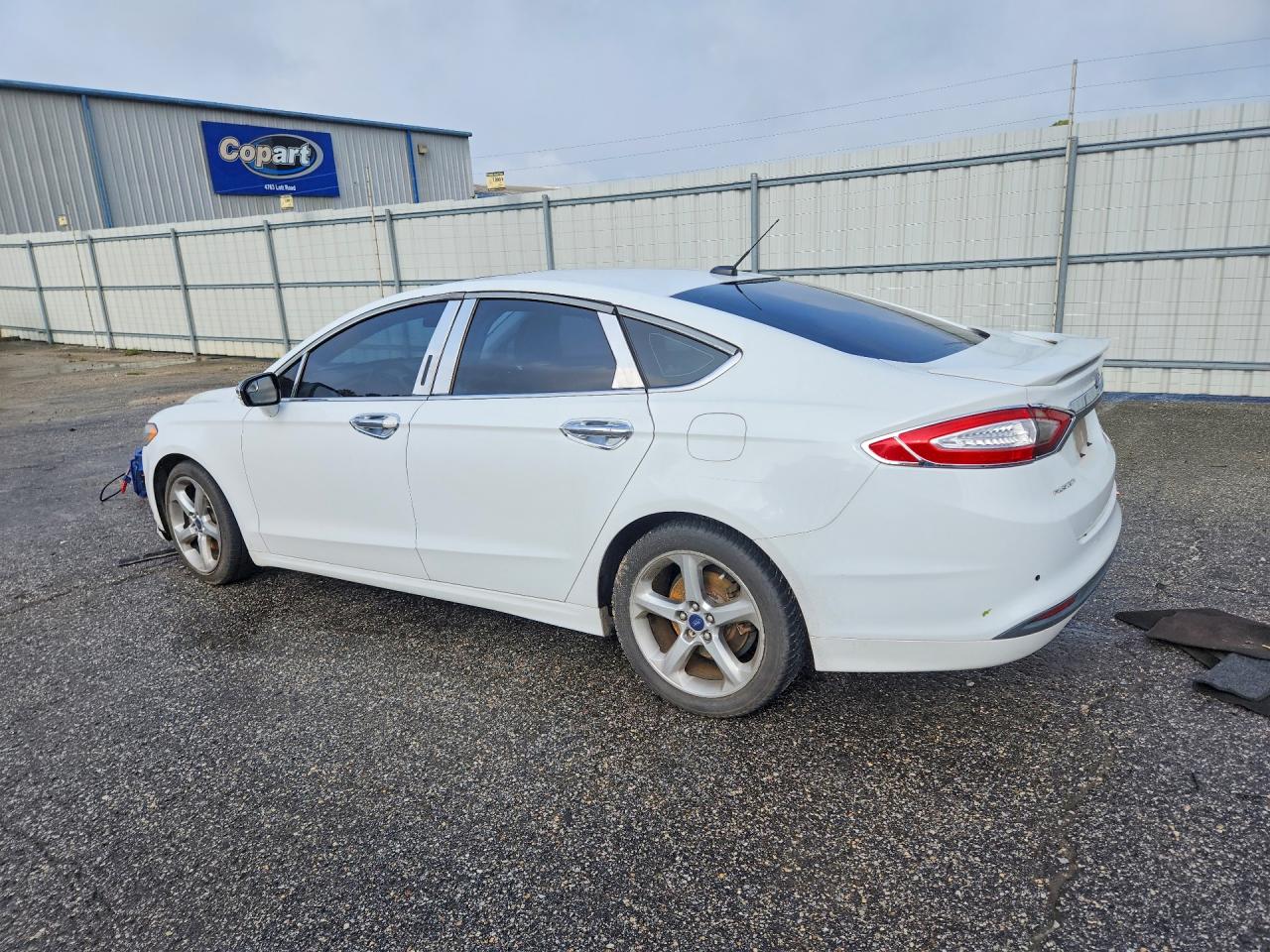 2015 Ford Fusion Se Белый vin: 3FA6P0H77FR291487