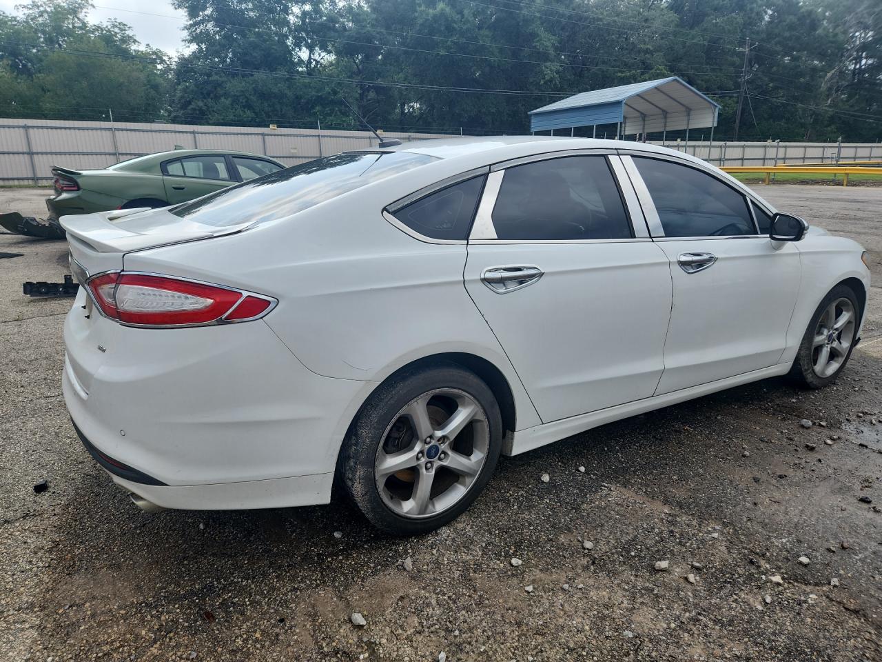 2015 Ford Fusion Se Белый vin: 3FA6P0H77FR291487 Damage: Right Qtr Panel, Heavy Scratch, 5 To 6 Inches
