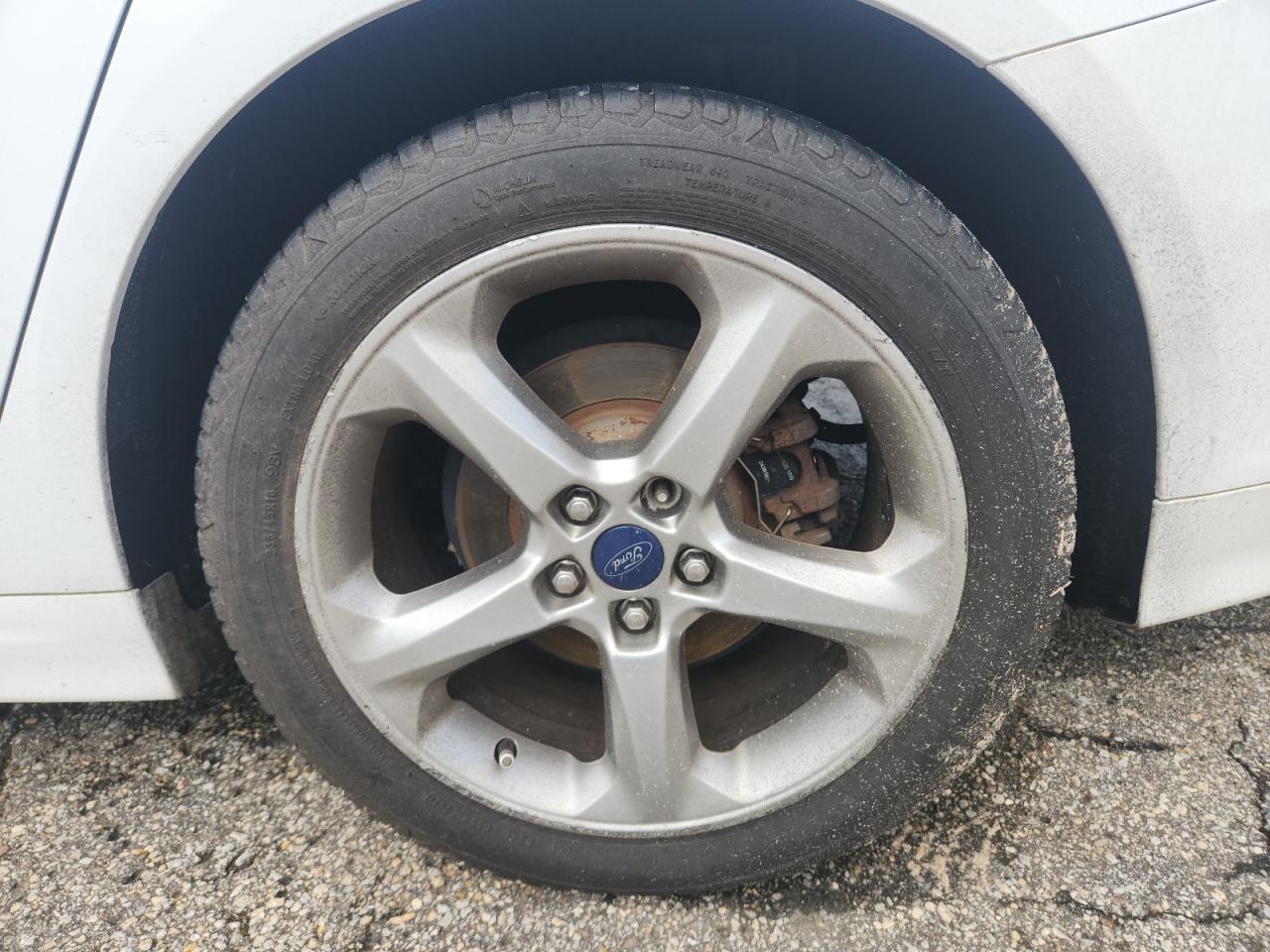 2015 Ford Fusion Se Белый vin: 3FA6P0H77FR291487 Damage: Left Rear Wheel, Curb Rash, > 12 Inches