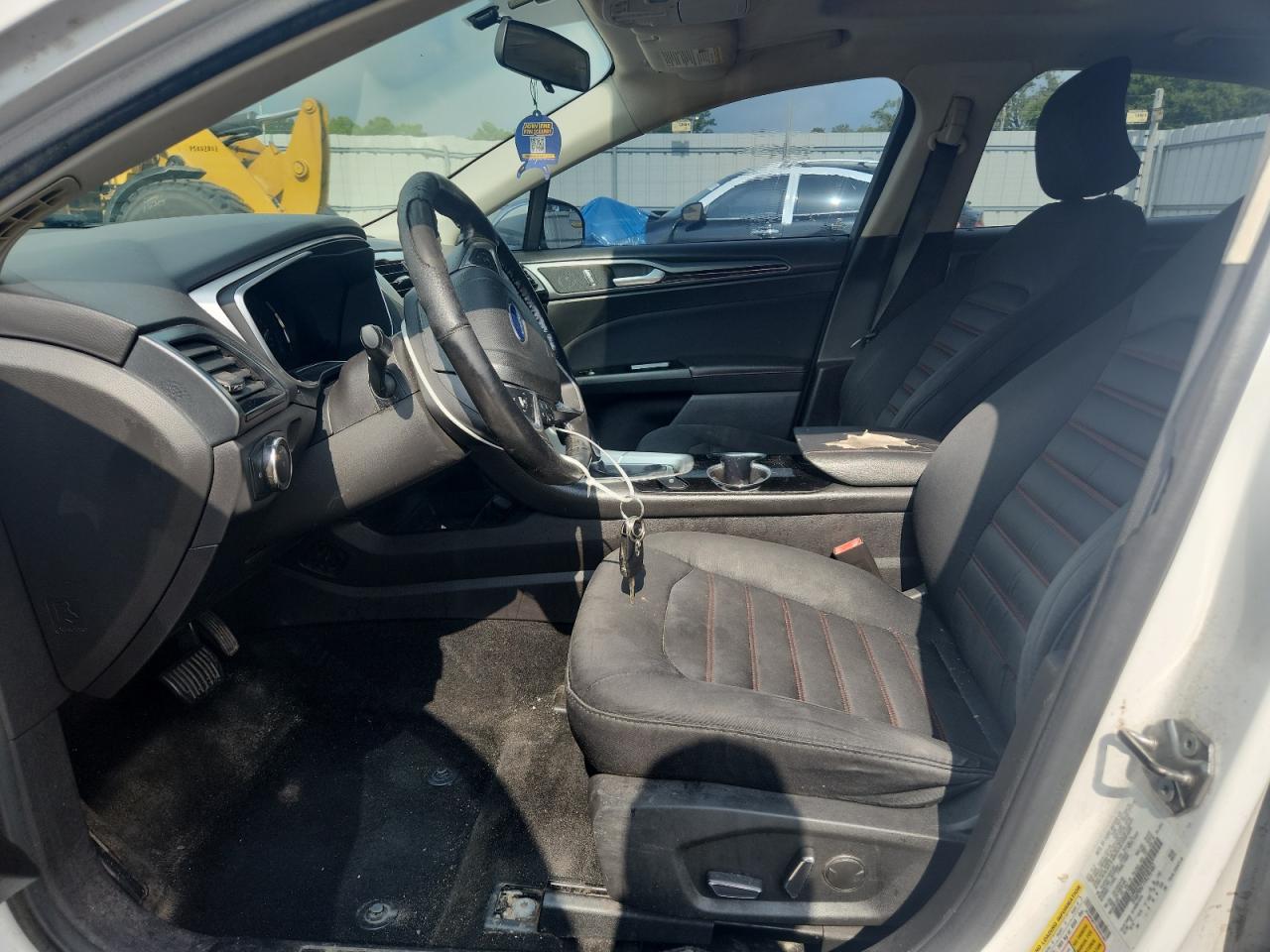 2015 Ford Fusion Se Белый vin: 3FA6P0H77FR291487 Damage: Steering Wheel, Worn, Replacement Required
