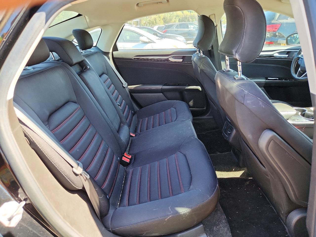 2016 Ford Fusion Se Black vin: 3FA6P0H77GR387119