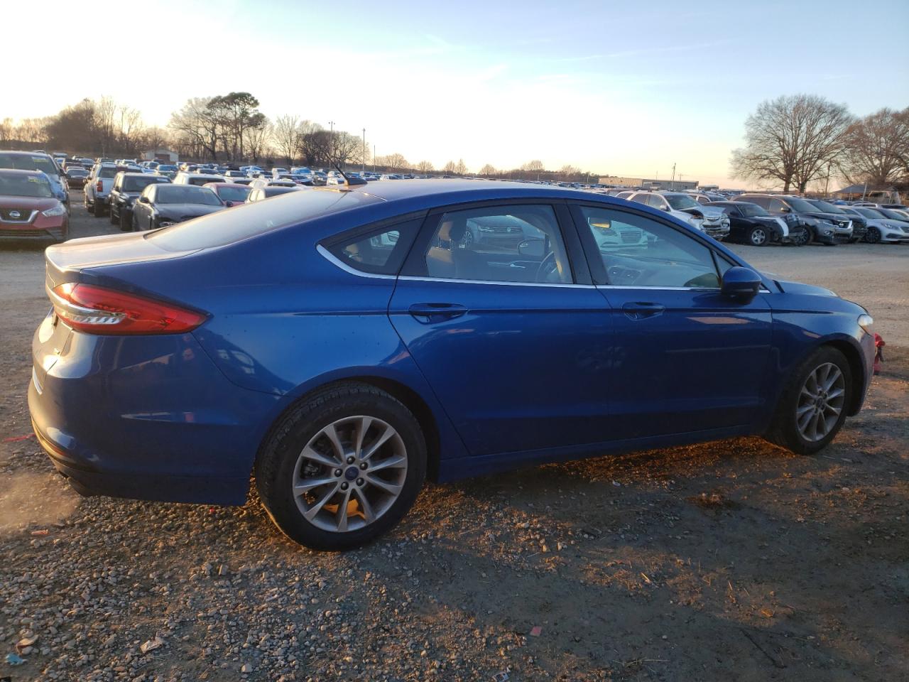 2017 Ford Fusion Se Blue vin: 3FA6P0H77HR359208