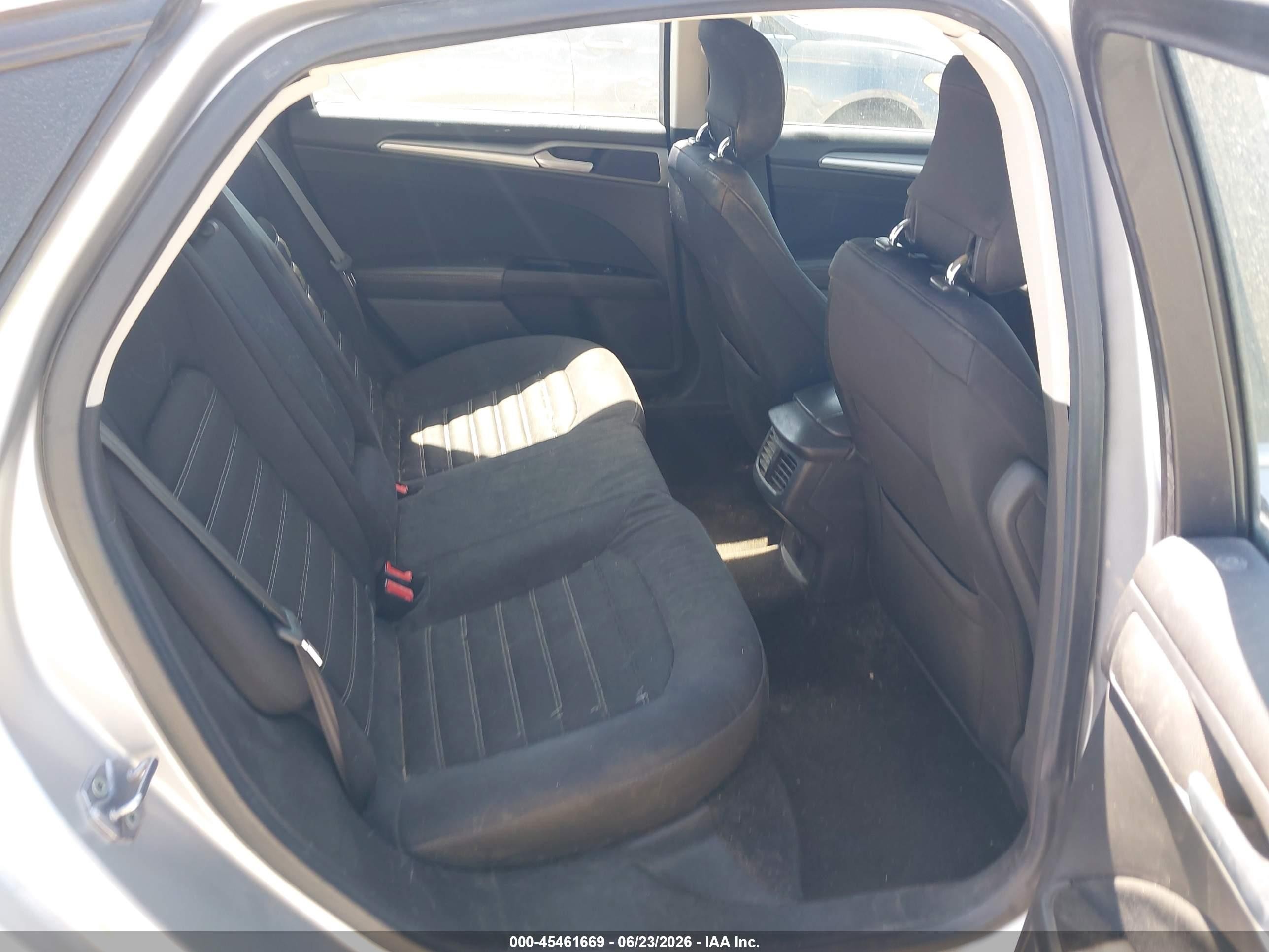 2013 Ford Fusion Se Silver vin: 3FA6P0H78DR142759