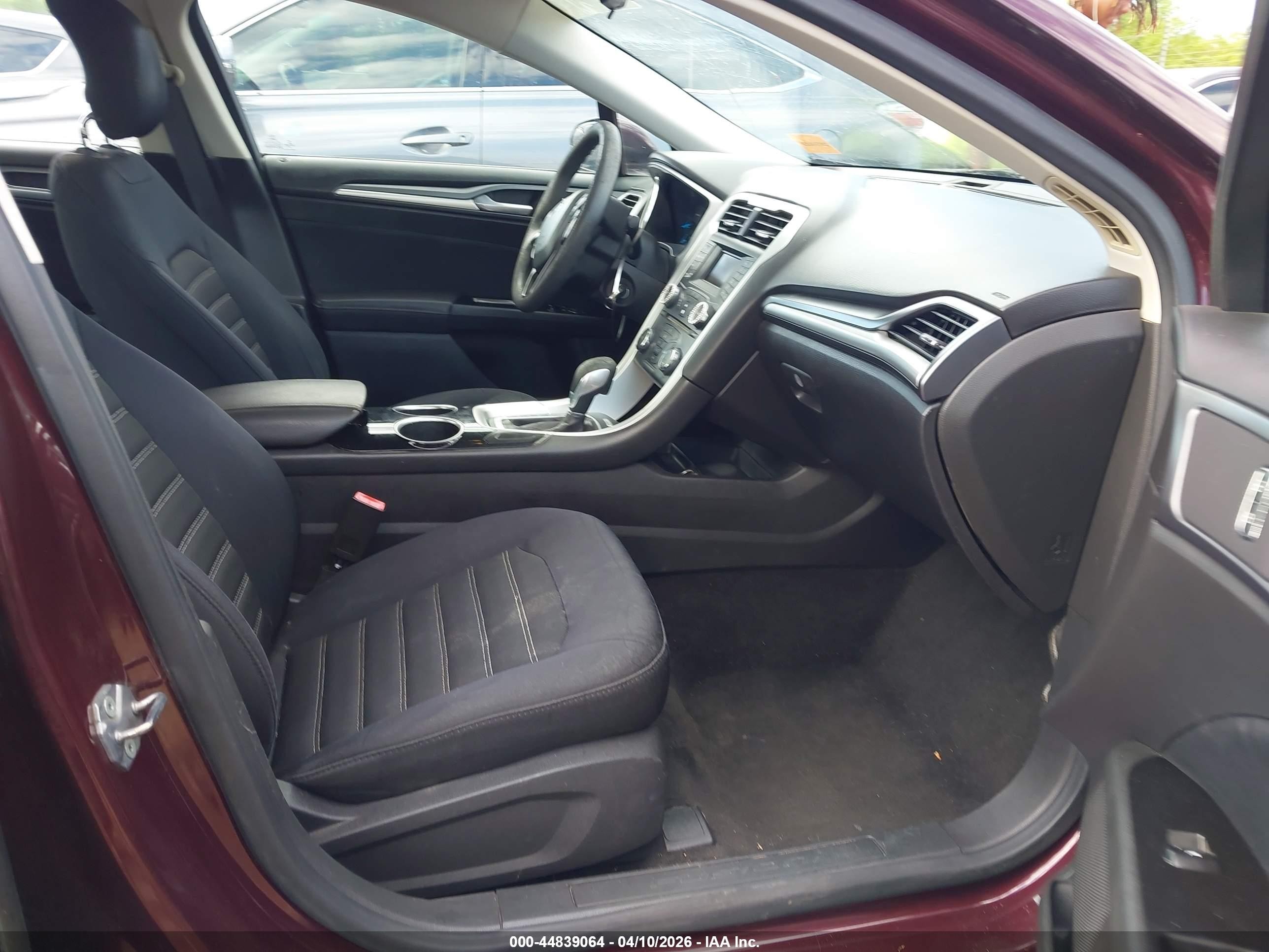 2013 Ford Fusion Se Maroon vin: 3FA6P0H78DR165605