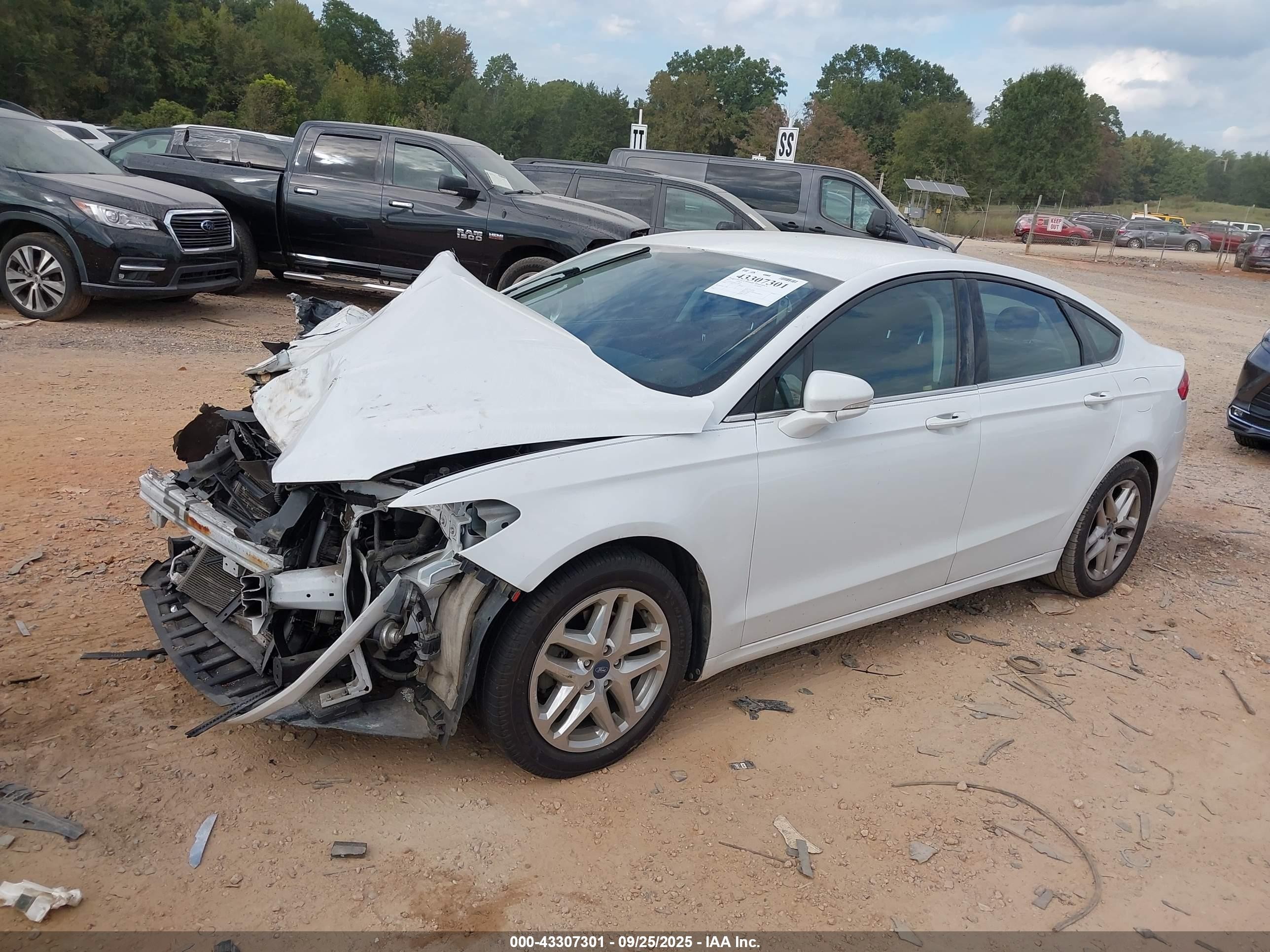 2013 Ford Fusion Se White vin: 3FA6P0H78DR275845