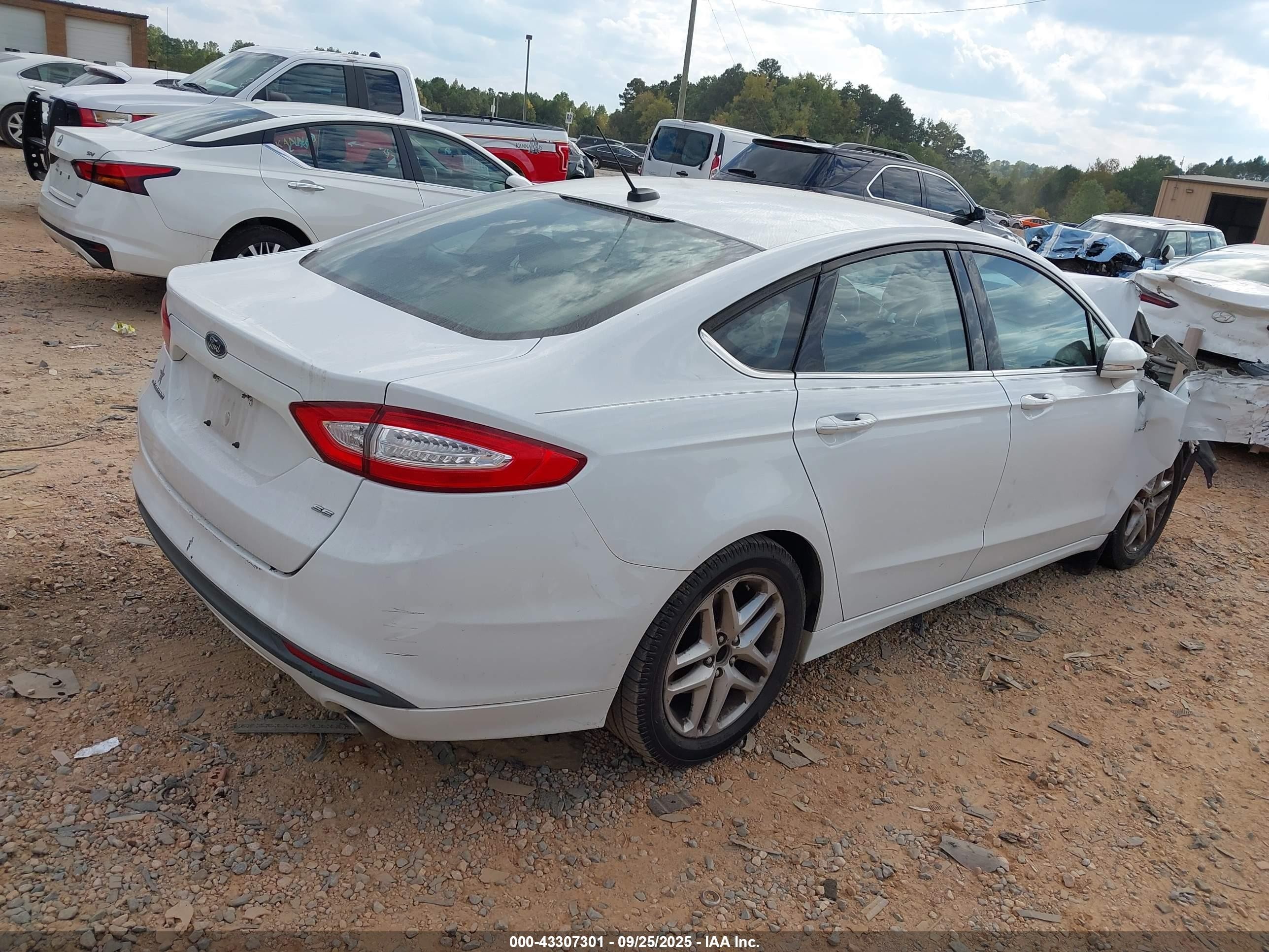 2013 Ford Fusion Se White vin: 3FA6P0H78DR275845