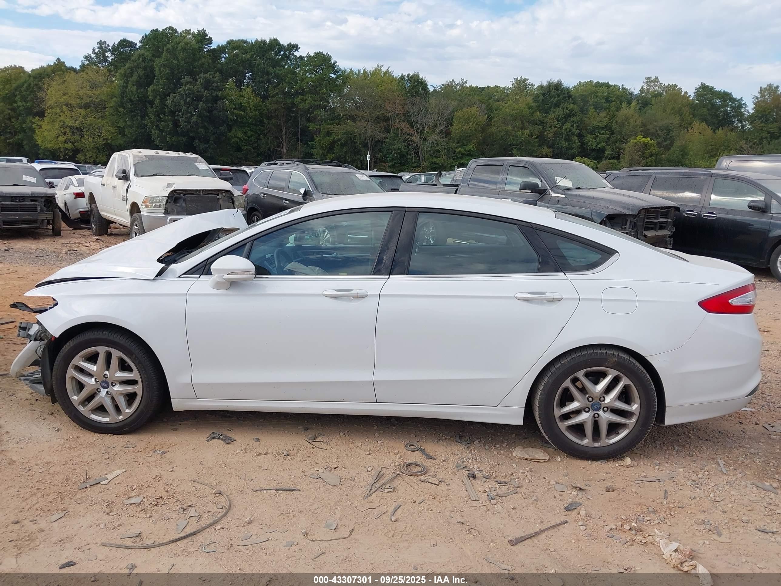 2013 Ford Fusion Se White vin: 3FA6P0H78DR275845