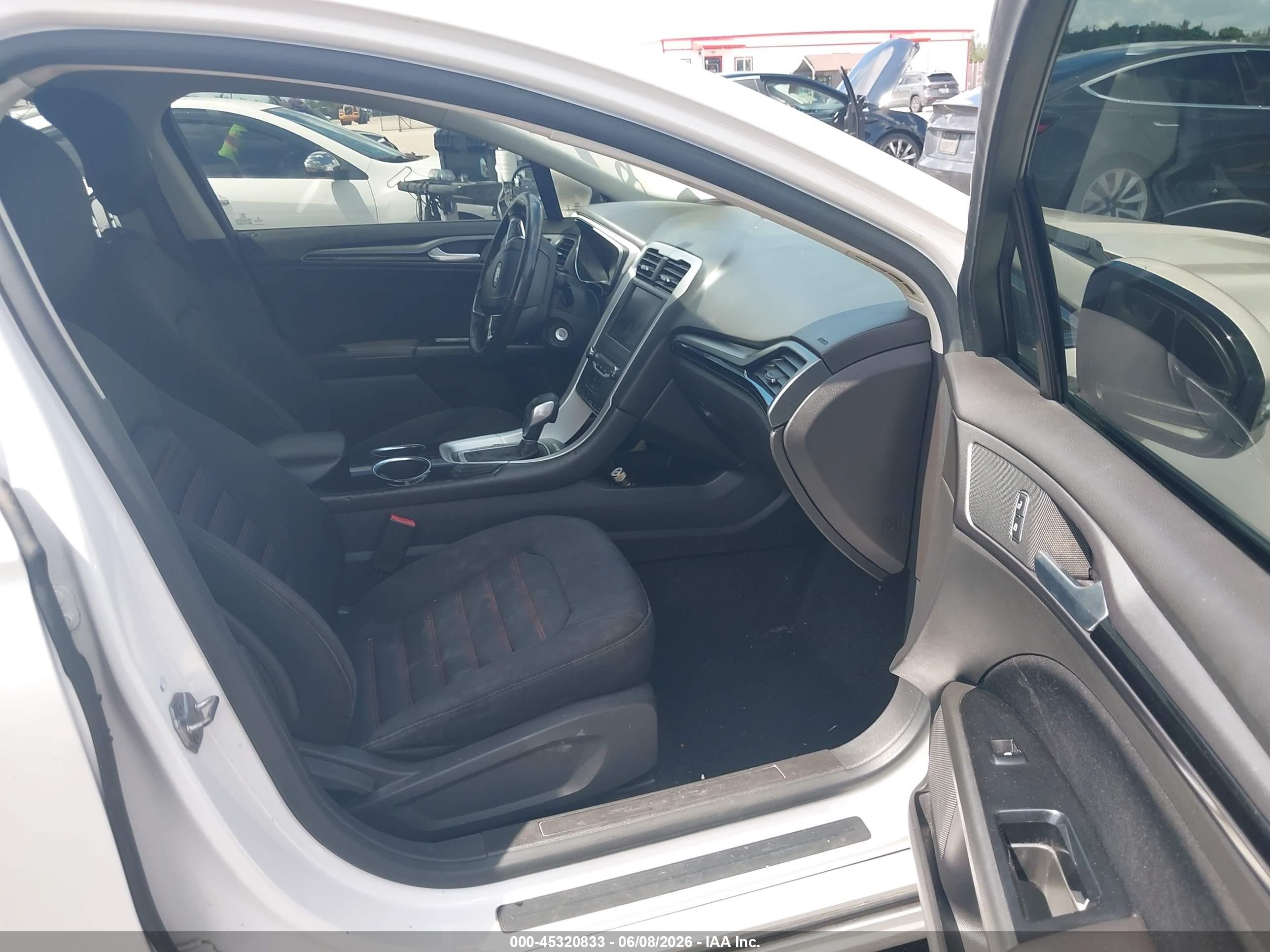 2013 Ford Fusion Se White vin: 3FA6P0H78DR381888