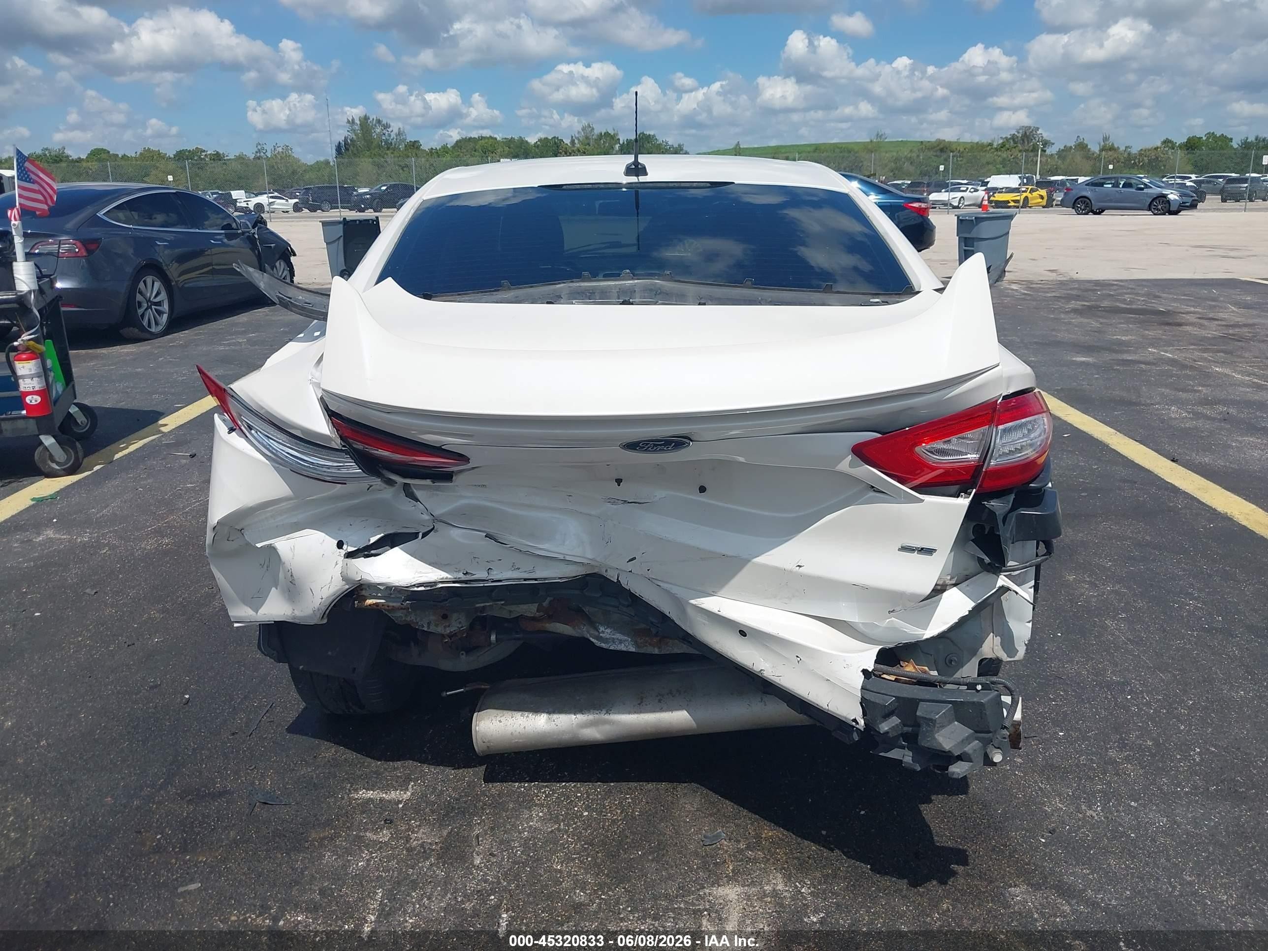 2013 Ford Fusion Se White vin: 3FA6P0H78DR381888