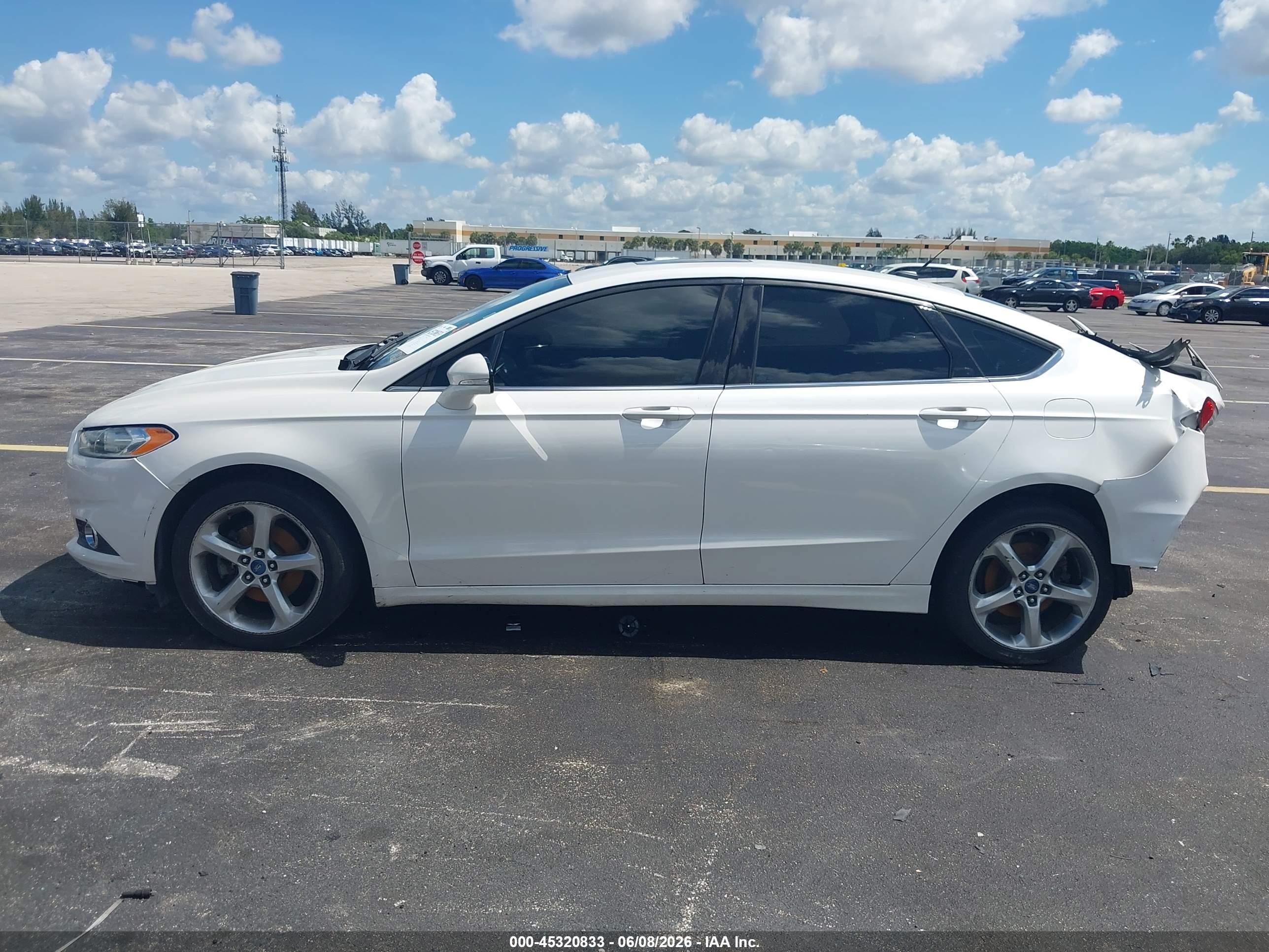 2013 Ford Fusion Se White vin: 3FA6P0H78DR381888