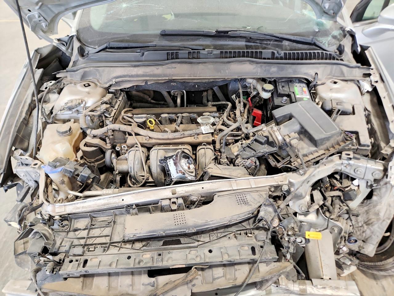 2014 Ford Fusion Se Серебряный vin: 3FA6P0H78ER112825