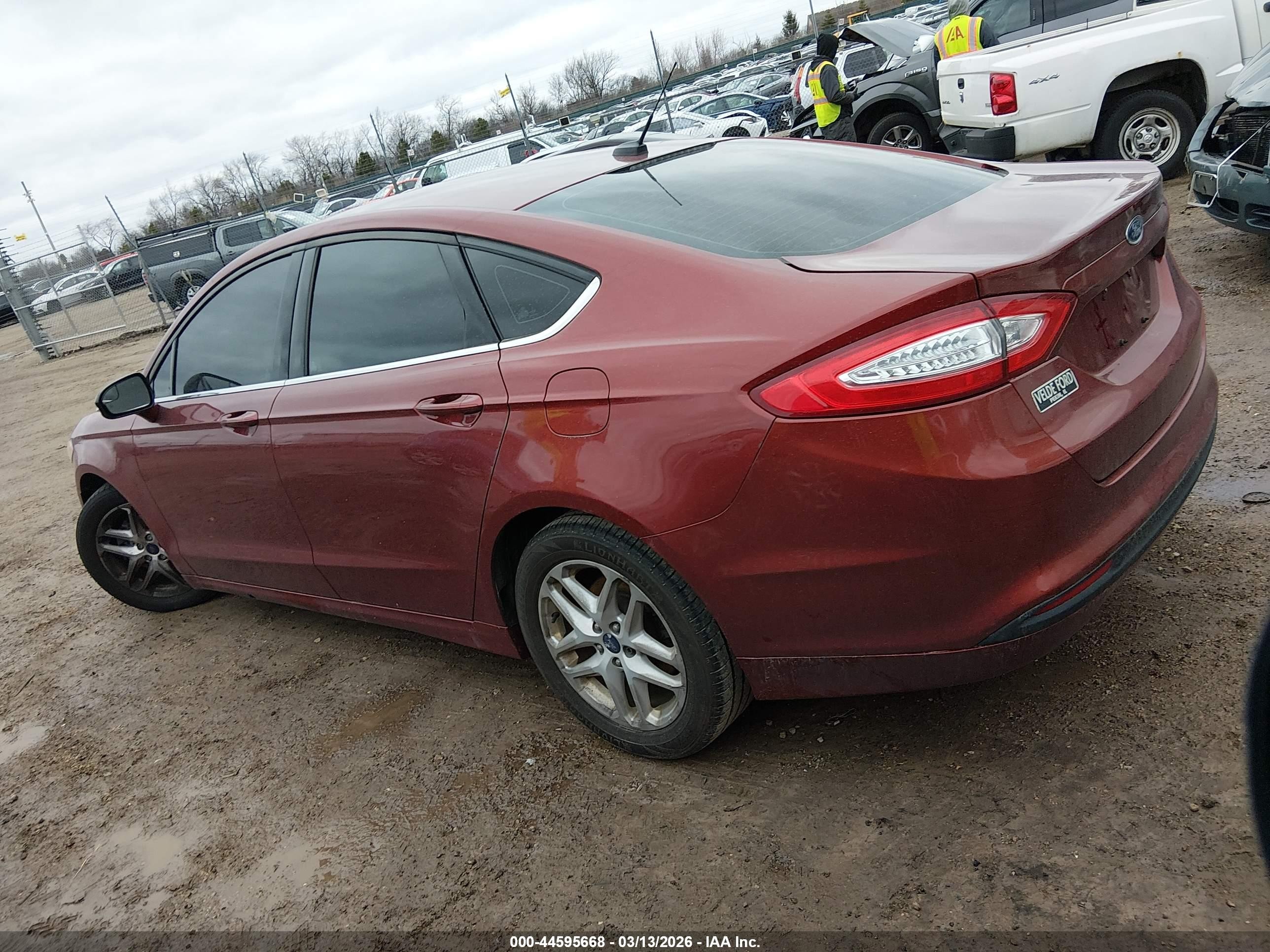2014 Ford Fusion Se Red vin: 3FA6P0H78ER244130