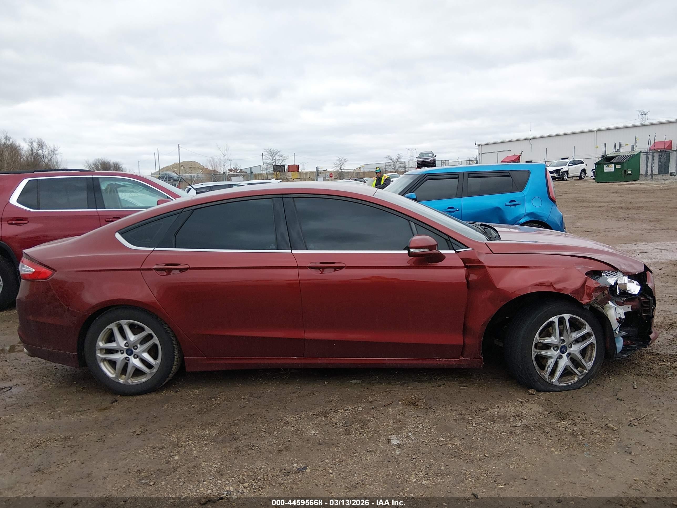 2014 Ford Fusion Se Red vin: 3FA6P0H78ER244130