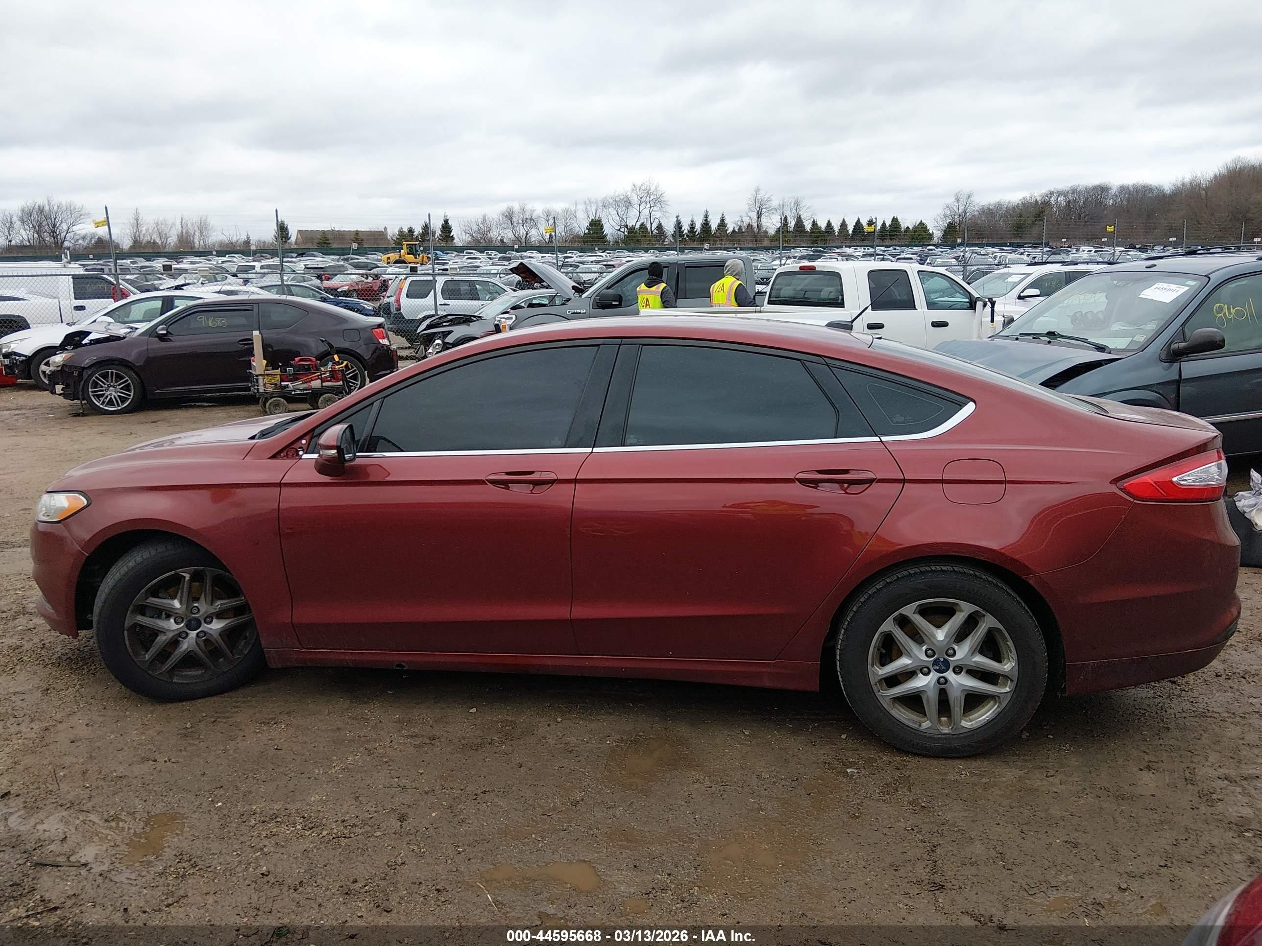 2014 Ford Fusion Se Red vin: 3FA6P0H78ER244130