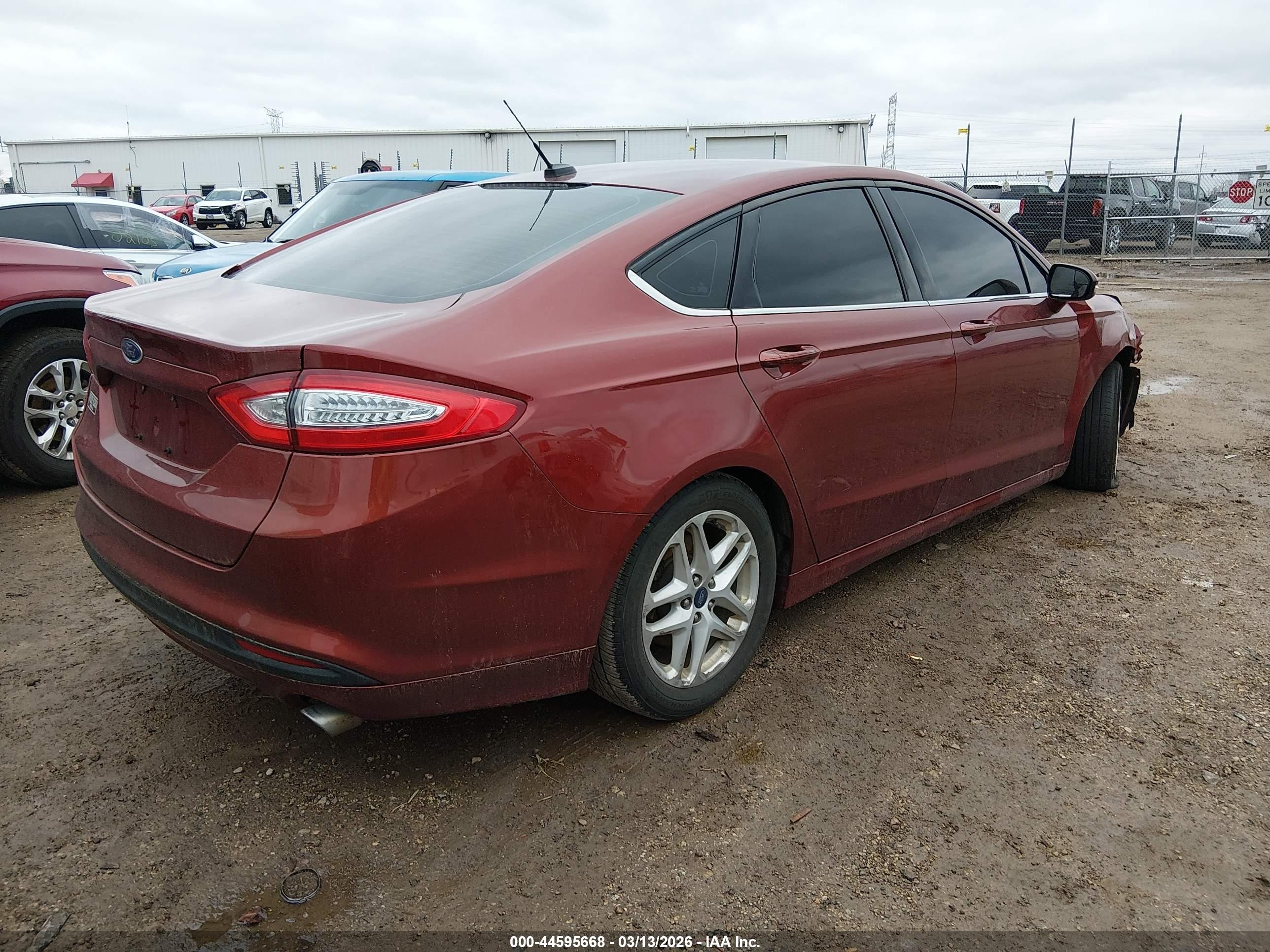 2014 Ford Fusion Se Red vin: 3FA6P0H78ER244130