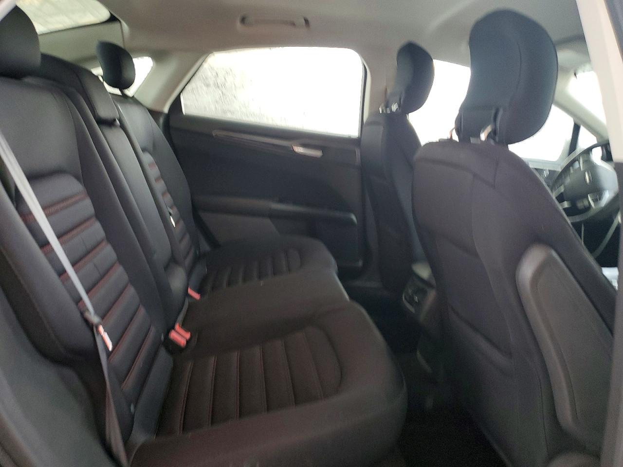 2014 Ford Fusion Se Черный vin: 3FA6P0H78ER372545