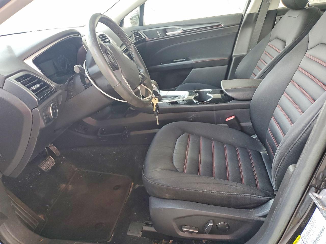 2014 Ford Fusion Se Черный vin: 3FA6P0H78ER372545