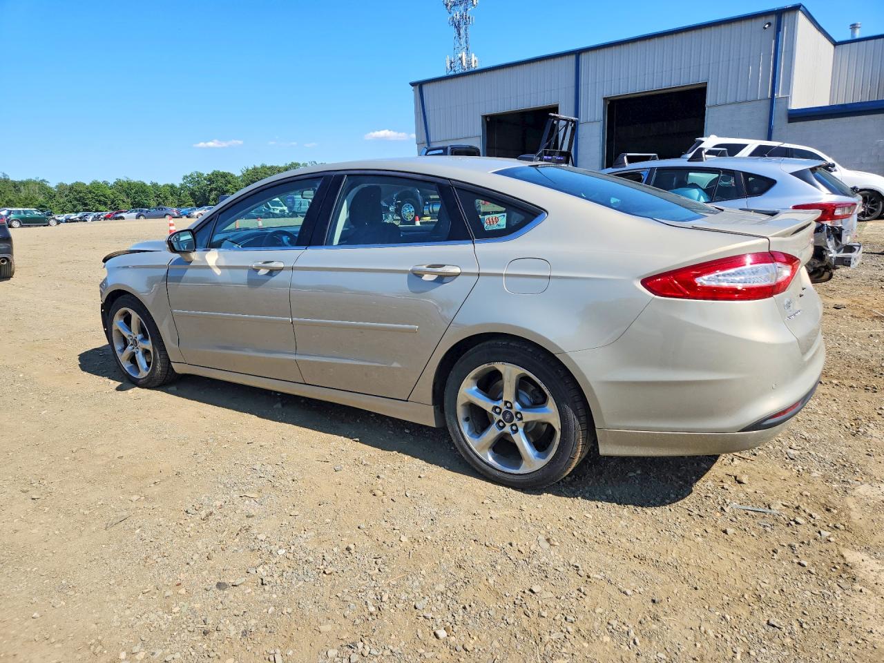2015 Ford Fusion Se Желто-коричневый vin: 3FA6P0H78FR122353