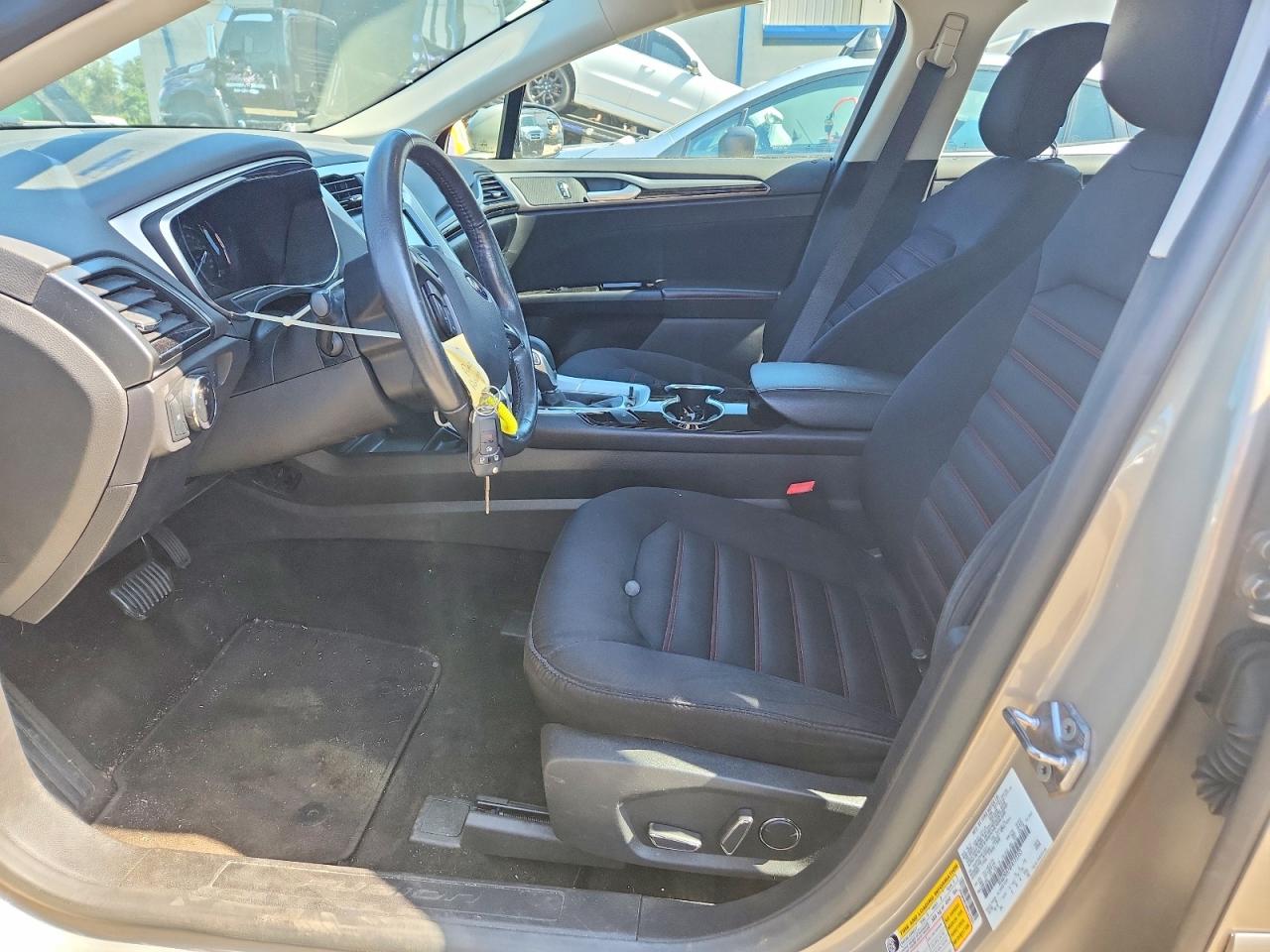 2015 Ford Fusion Se Желто-коричневый vin: 3FA6P0H78FR122353