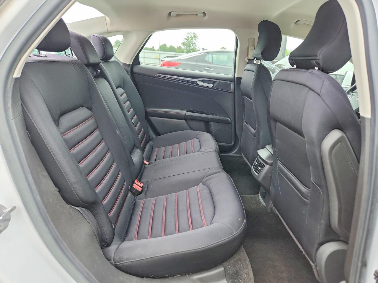 2015 Ford Fusion Se White vin: 3FA6P0H78FR166627