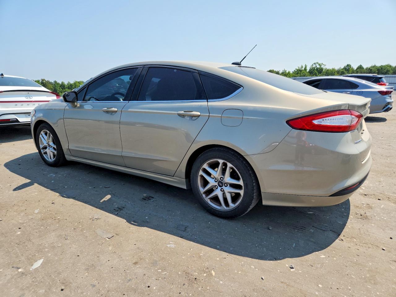 2015 Ford Fusion Se Желто-коричневый vin: 3FA6P0H78FR169494