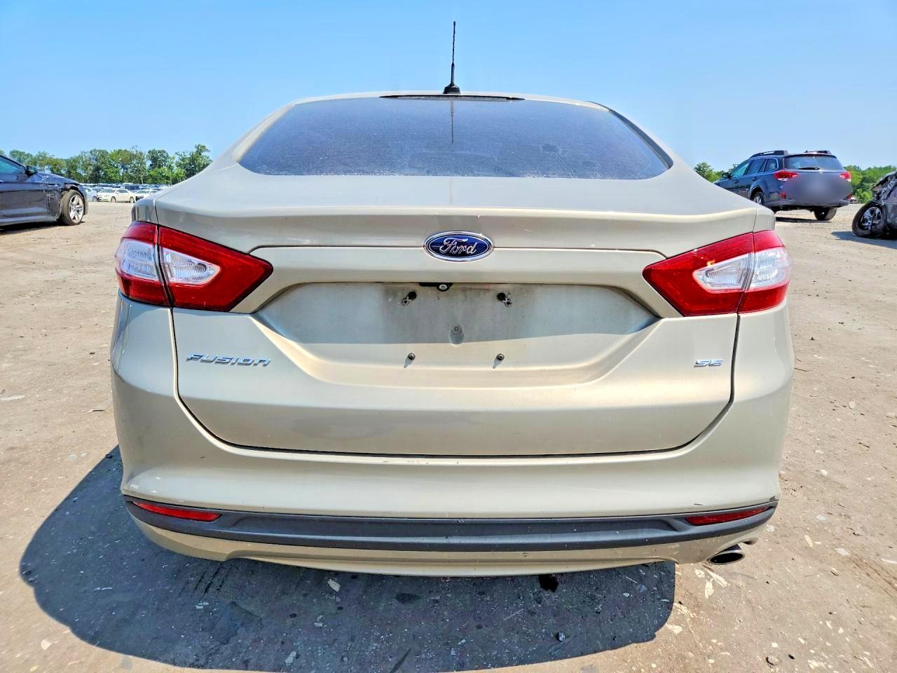 2015 Ford Fusion Se Желто-коричневый vin: 3FA6P0H78FR169494