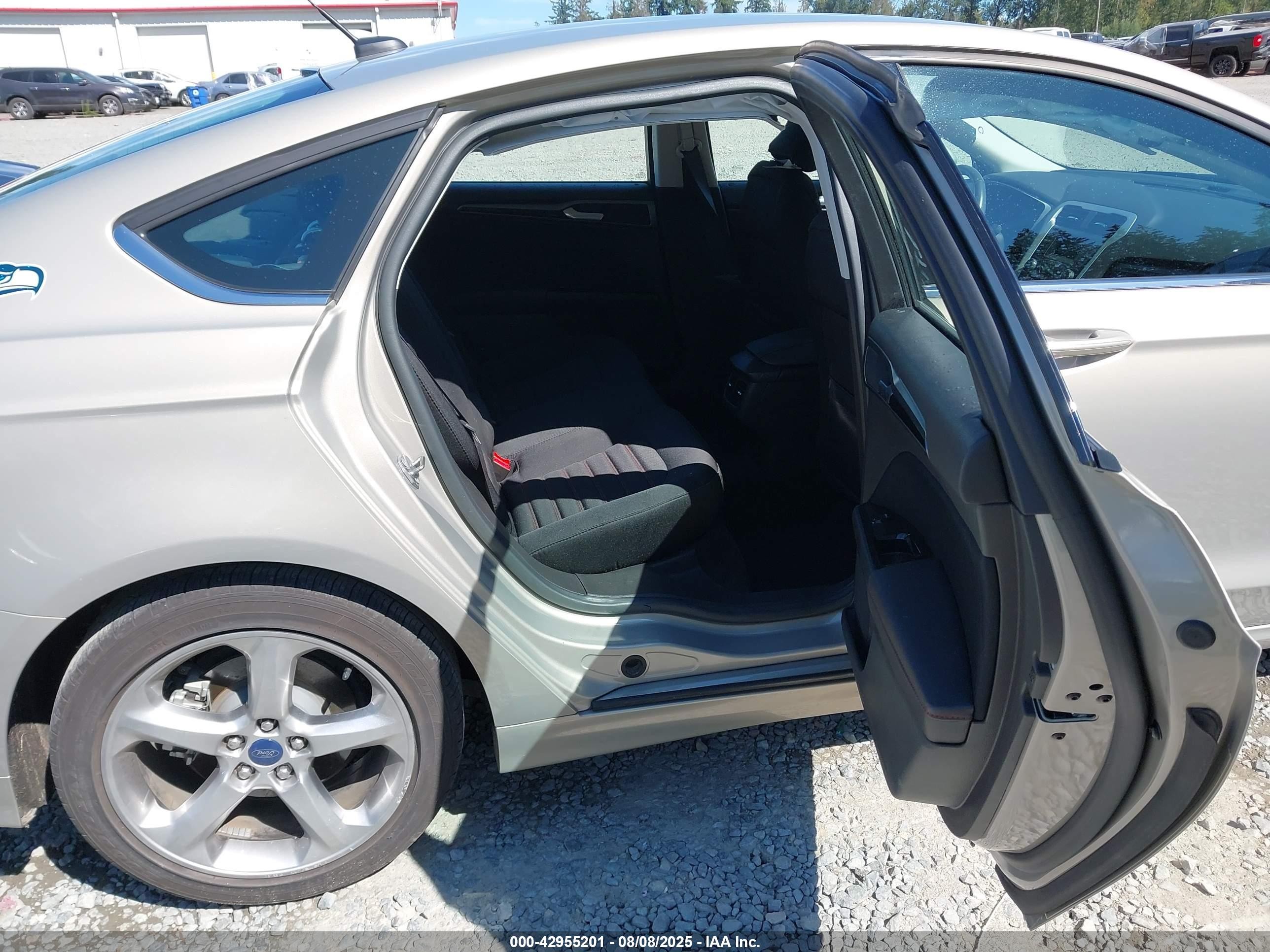 2015 Ford Fusion Se Tan vin: 3FA6P0H78FR196100