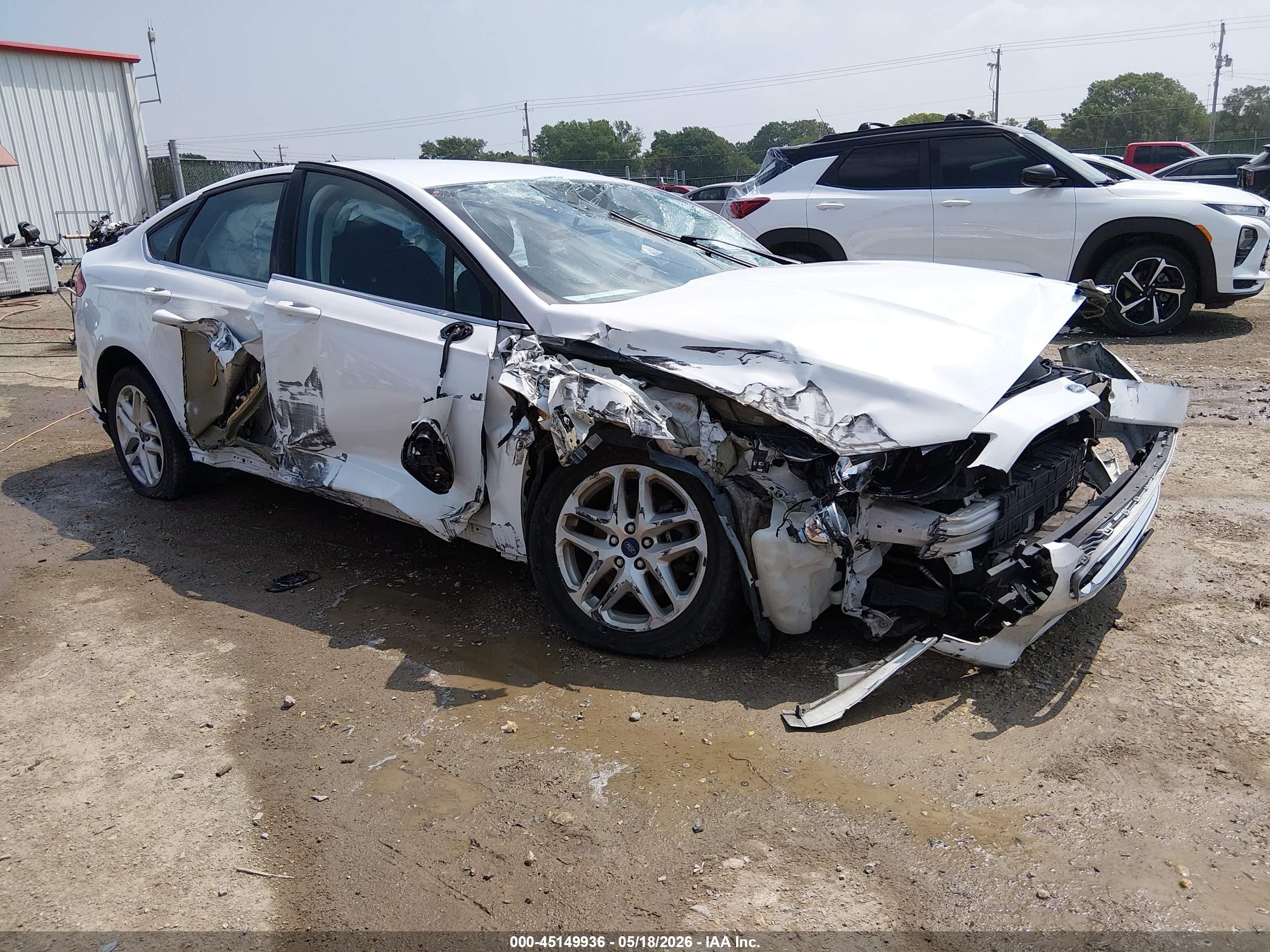 2015 Ford Fusion Se Белый vin: 3FA6P0H78FR231640