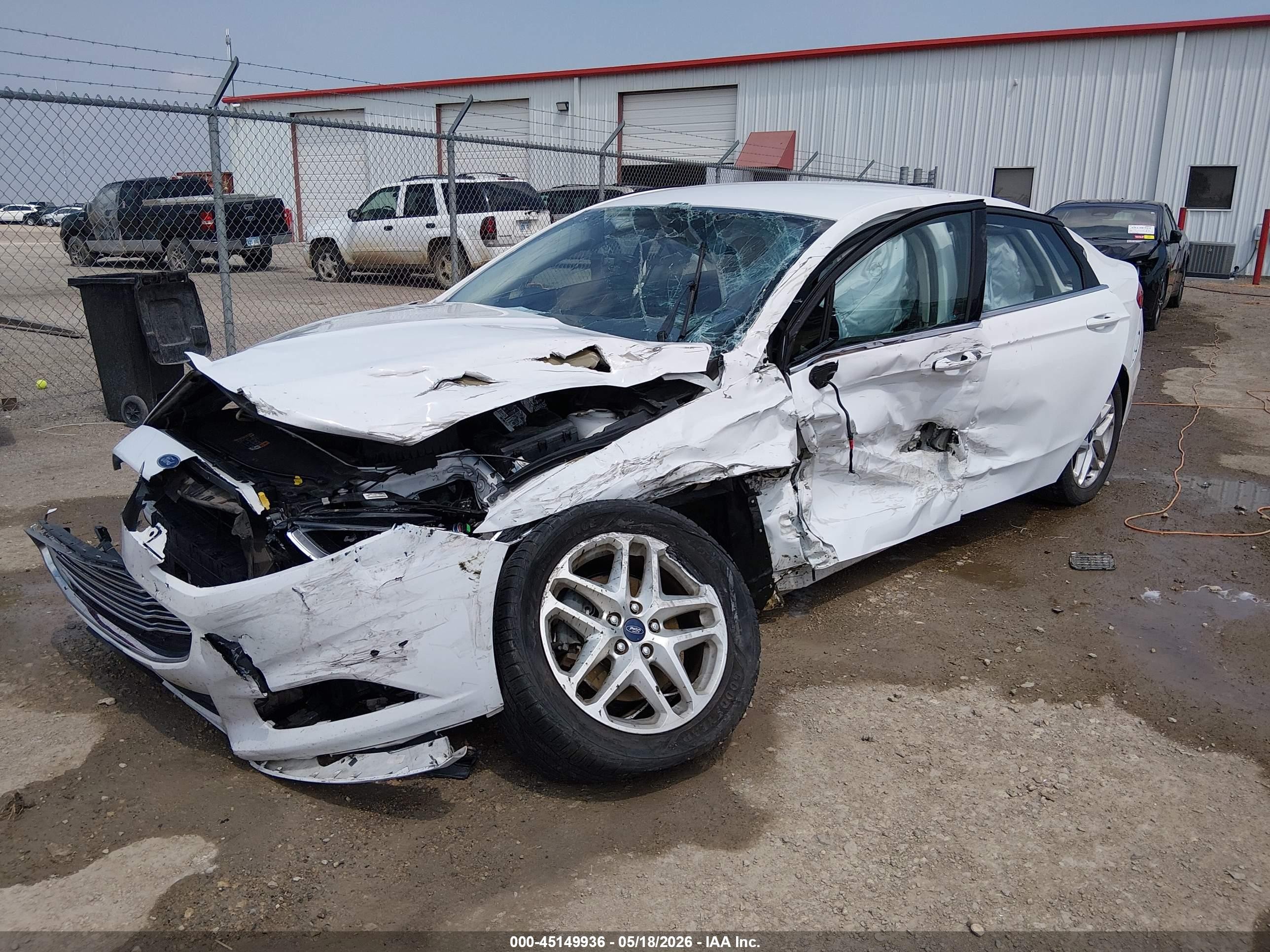 2015 Ford Fusion Se Белый vin: 3FA6P0H78FR231640