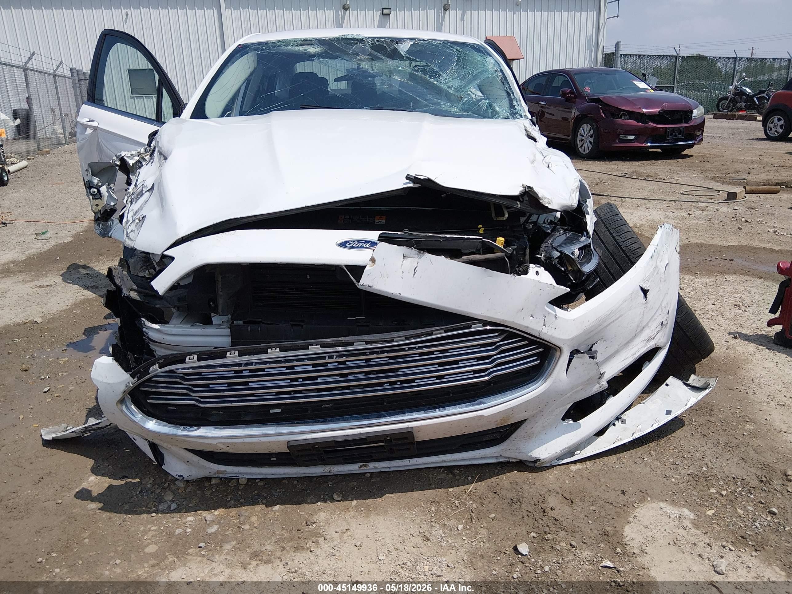 2015 Ford Fusion Se Белый vin: 3FA6P0H78FR231640