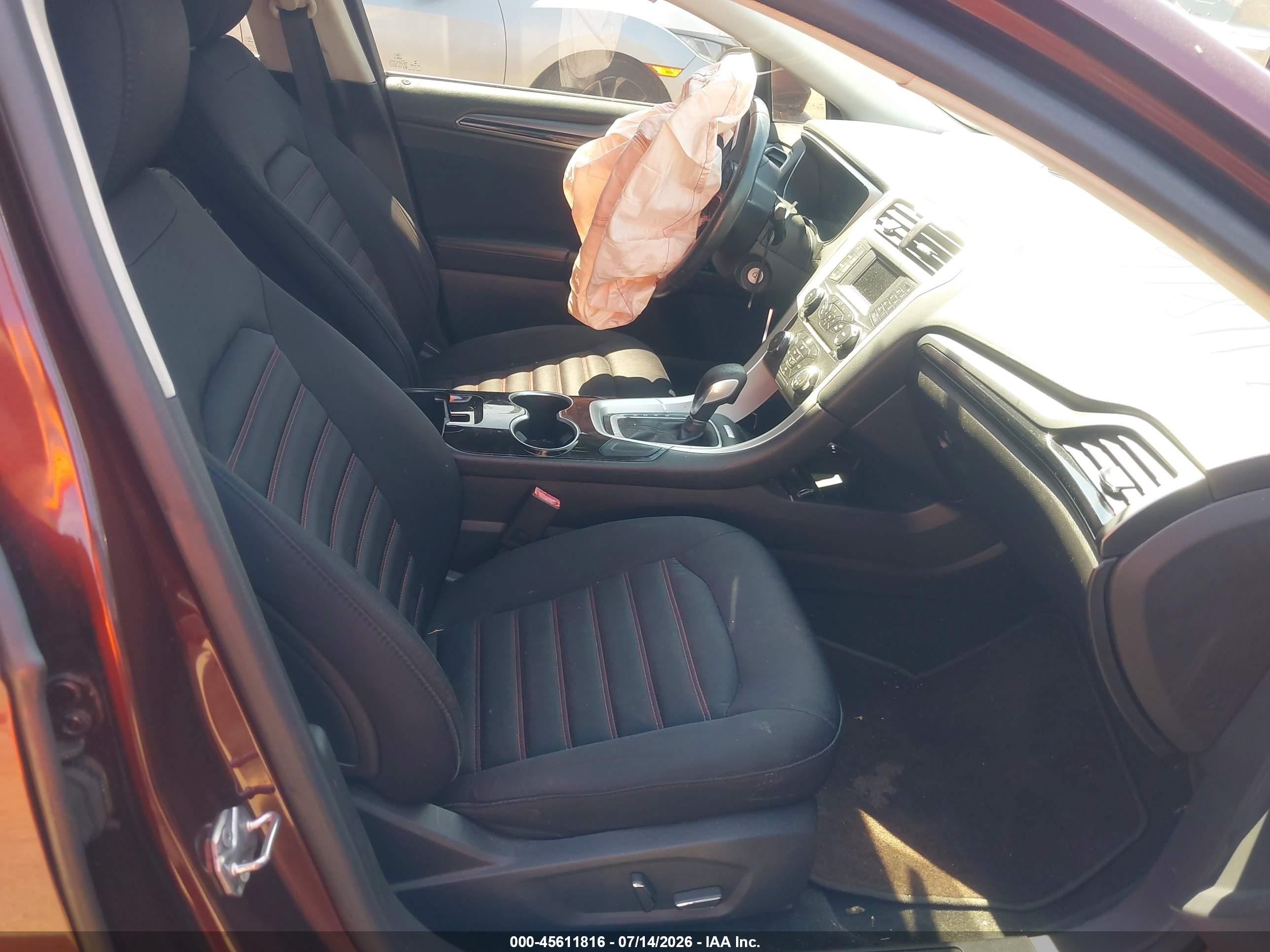 2015 Ford Fusion Se Burgundy vin: 3FA6P0H78FR237597