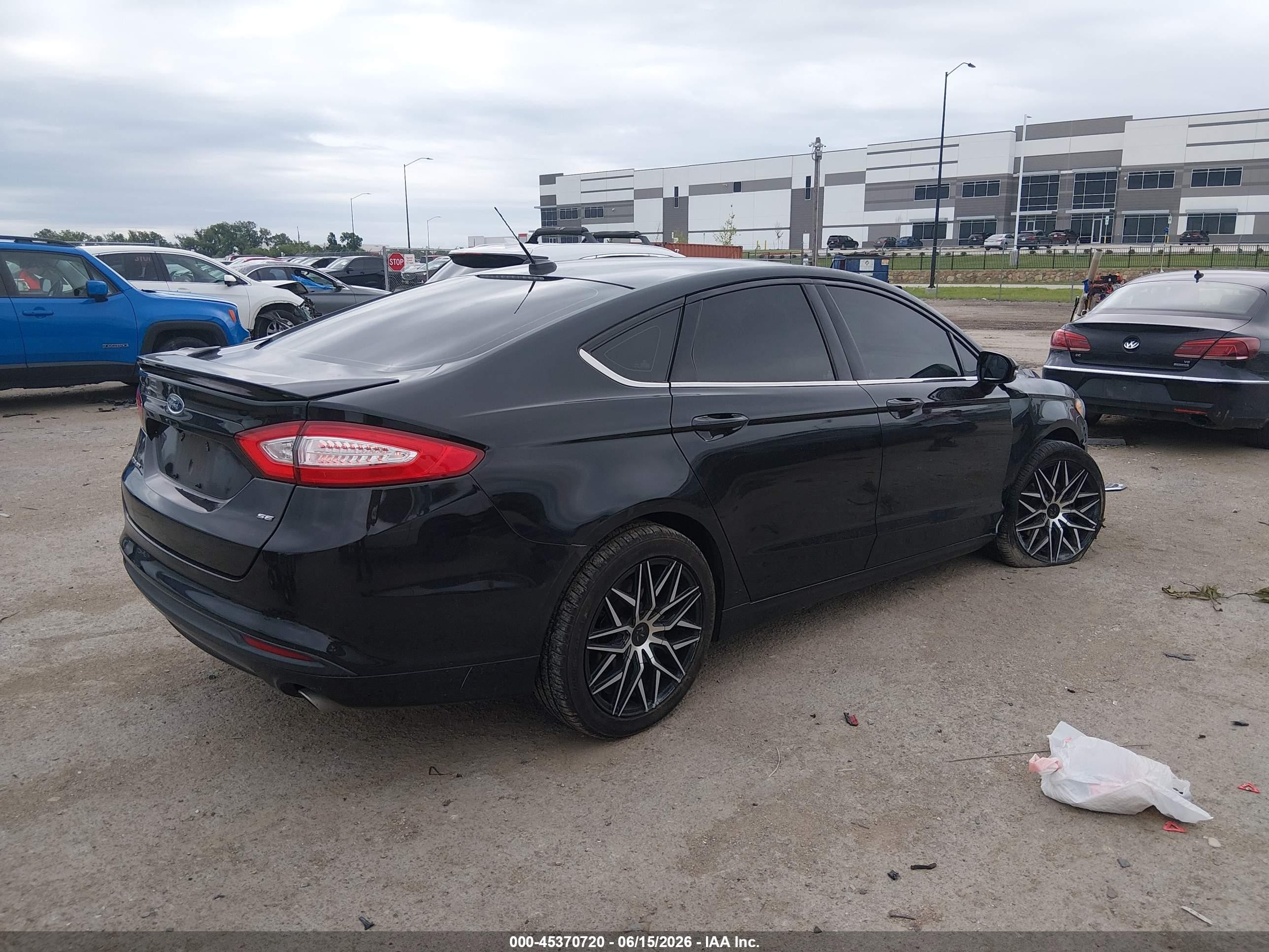 2015 Ford Fusion Se Черный vin: 3FA6P0H78FR239267