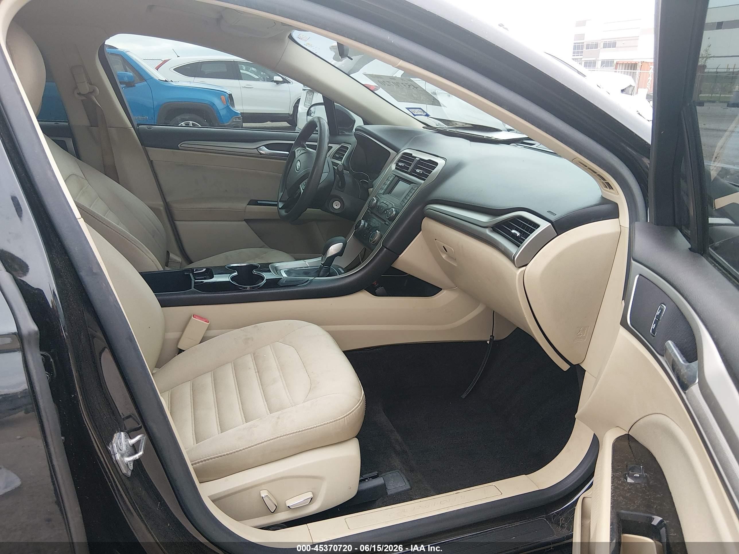 2015 Ford Fusion Se Черный vin: 3FA6P0H78FR239267