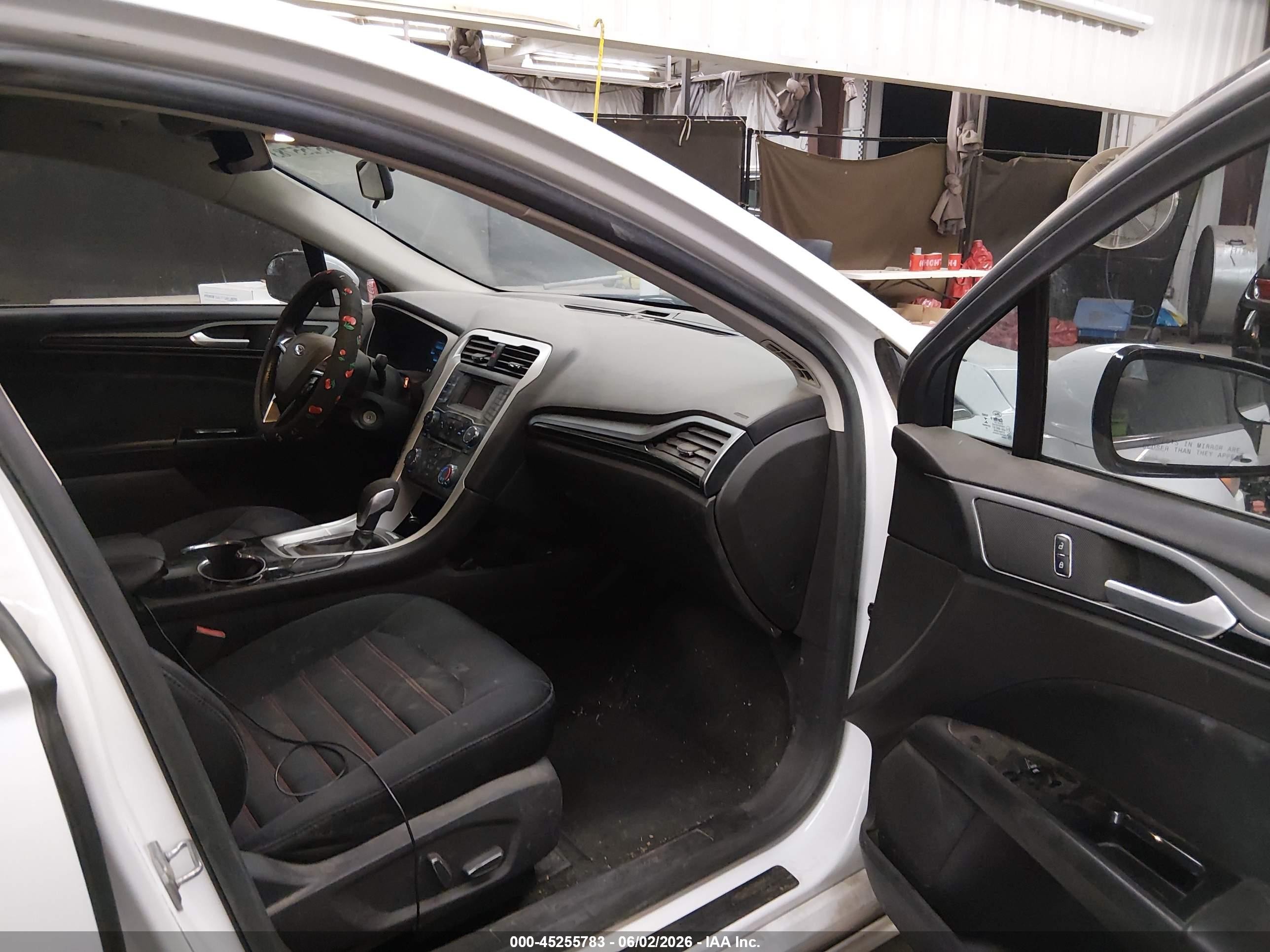 2015 Ford Fusion Se White vin: 3FA6P0H78FR304618
