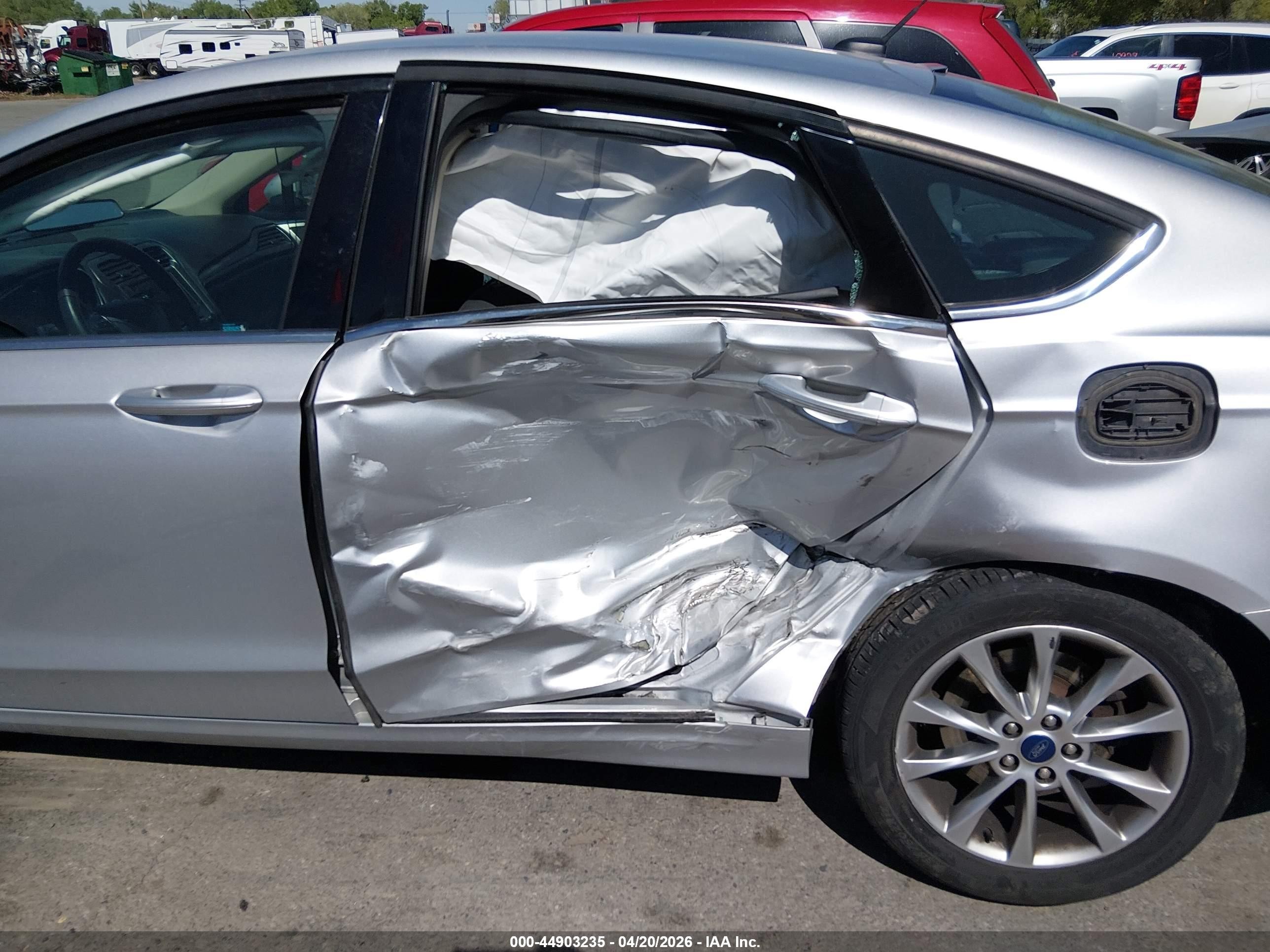 2017 Ford Fusion Se Silver vin: 3FA6P0H78HR145845