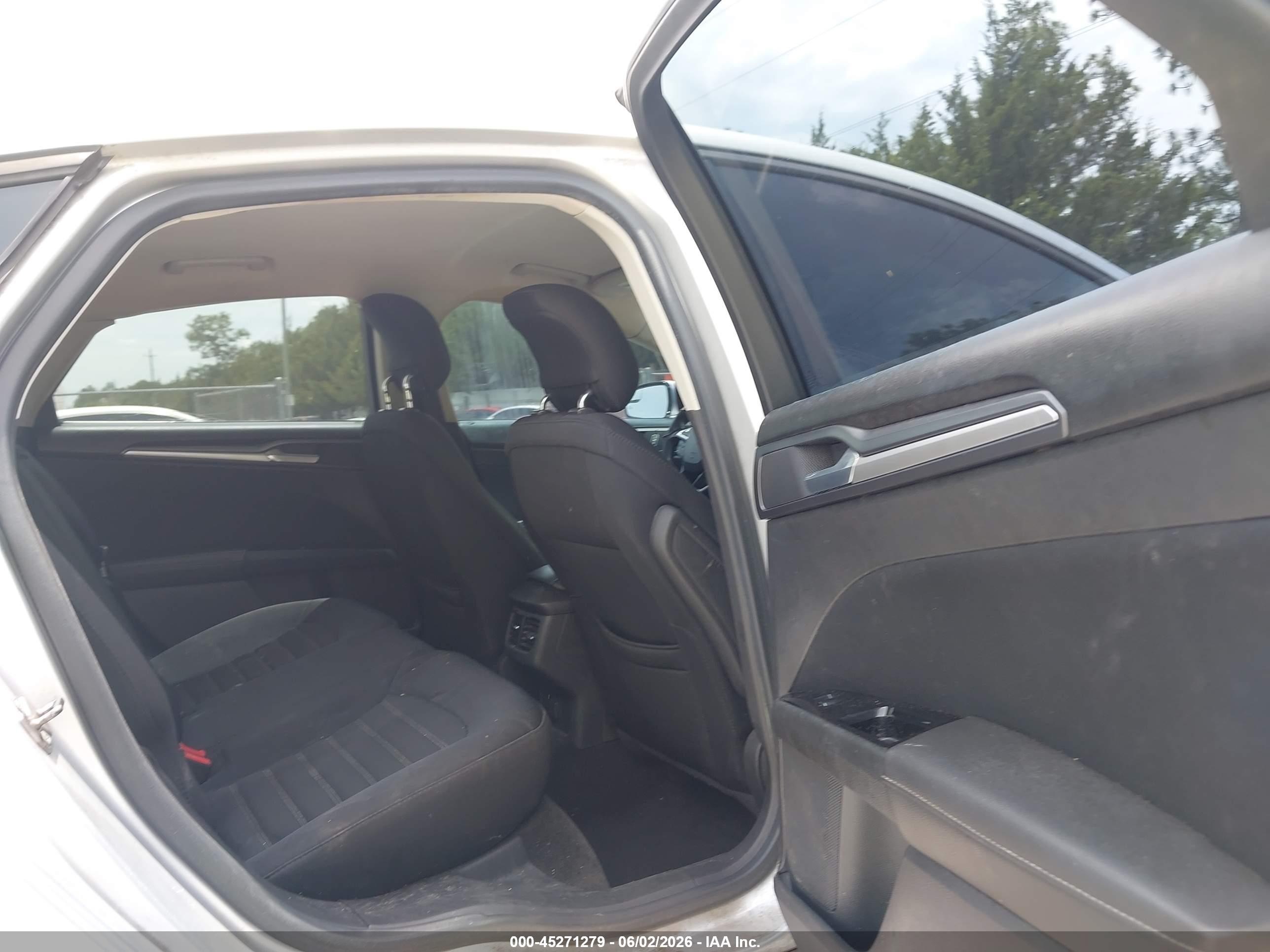 2013 Ford Fusion Se Silver vin: 3FA6P0H79DR256589
