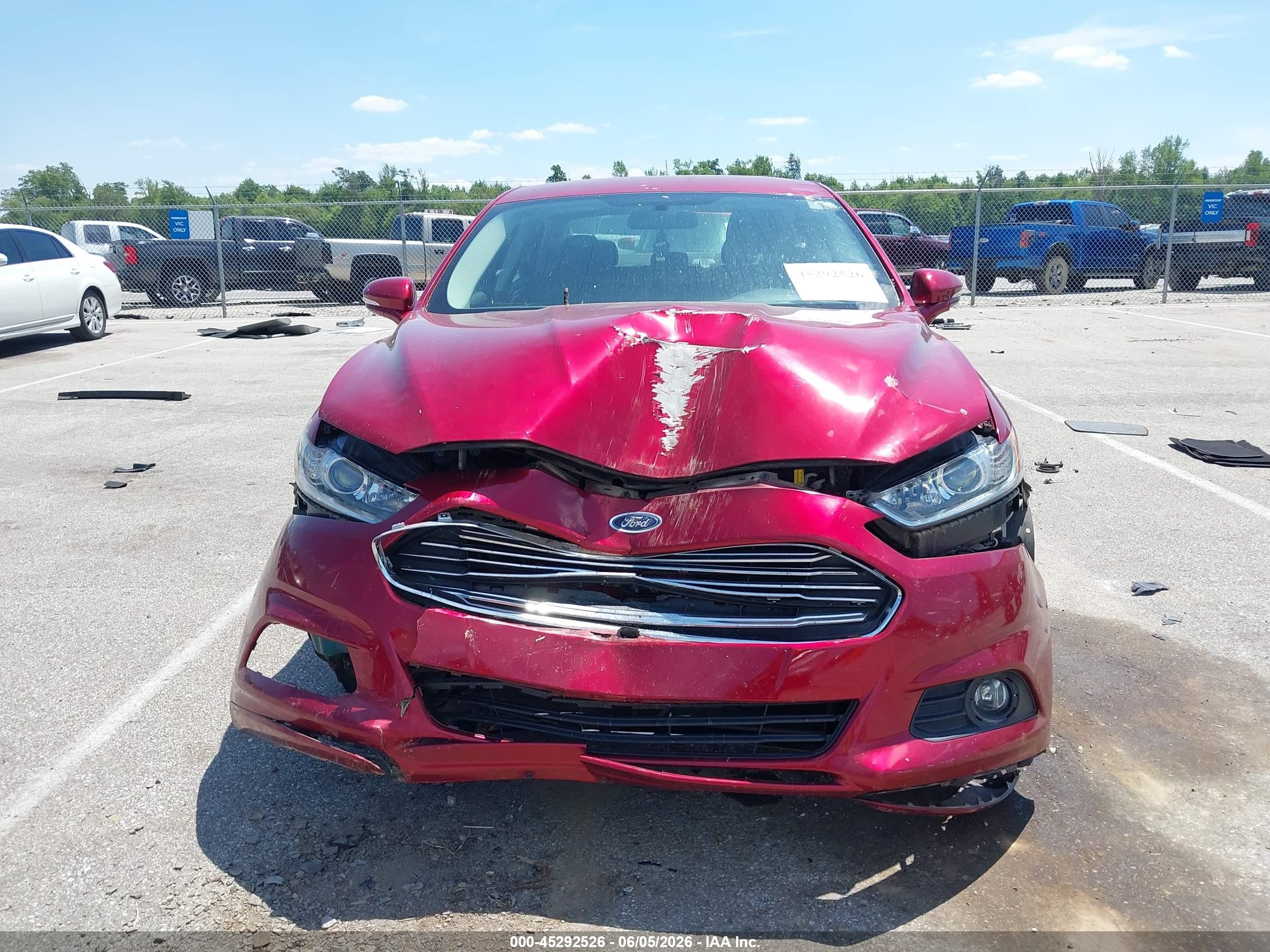 2013 Ford Fusion Se Red vin: 3FA6P0H79DR322199