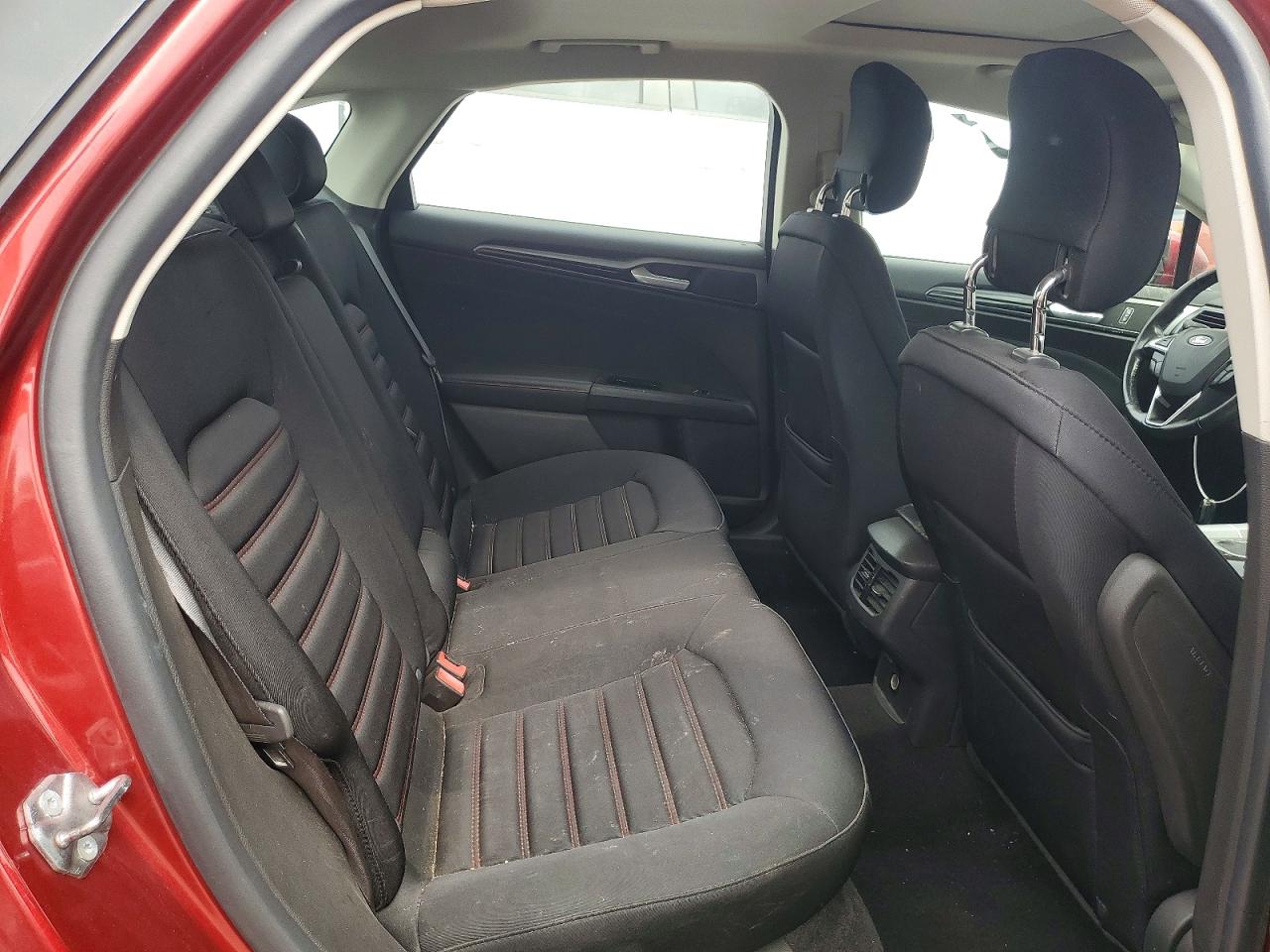 2013 Ford Fusion Se Red vin: 3FA6P0H79DR341402