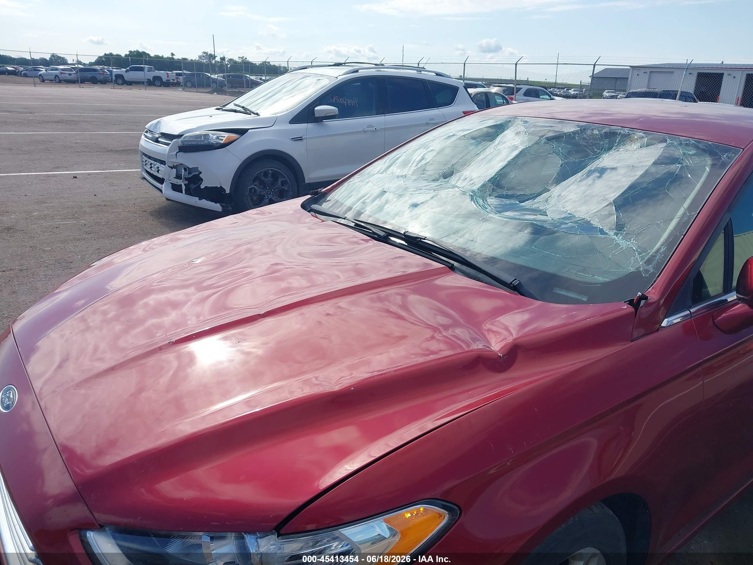 2013 Ford Fusion Se Red vin: 3FA6P0H79DR379292