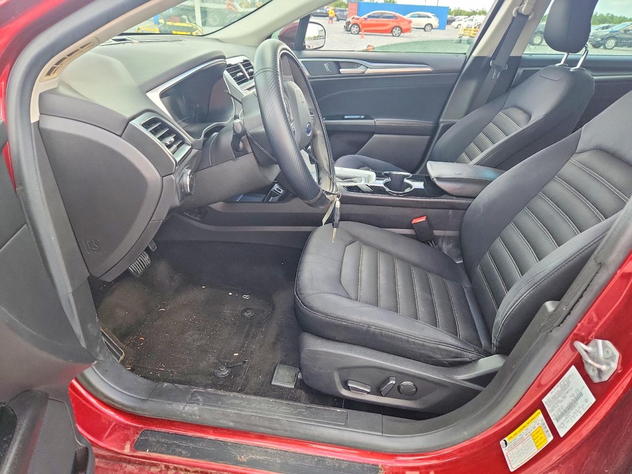 2014 Ford Fusion Se Red vin: 3FA6P0H79ER304187