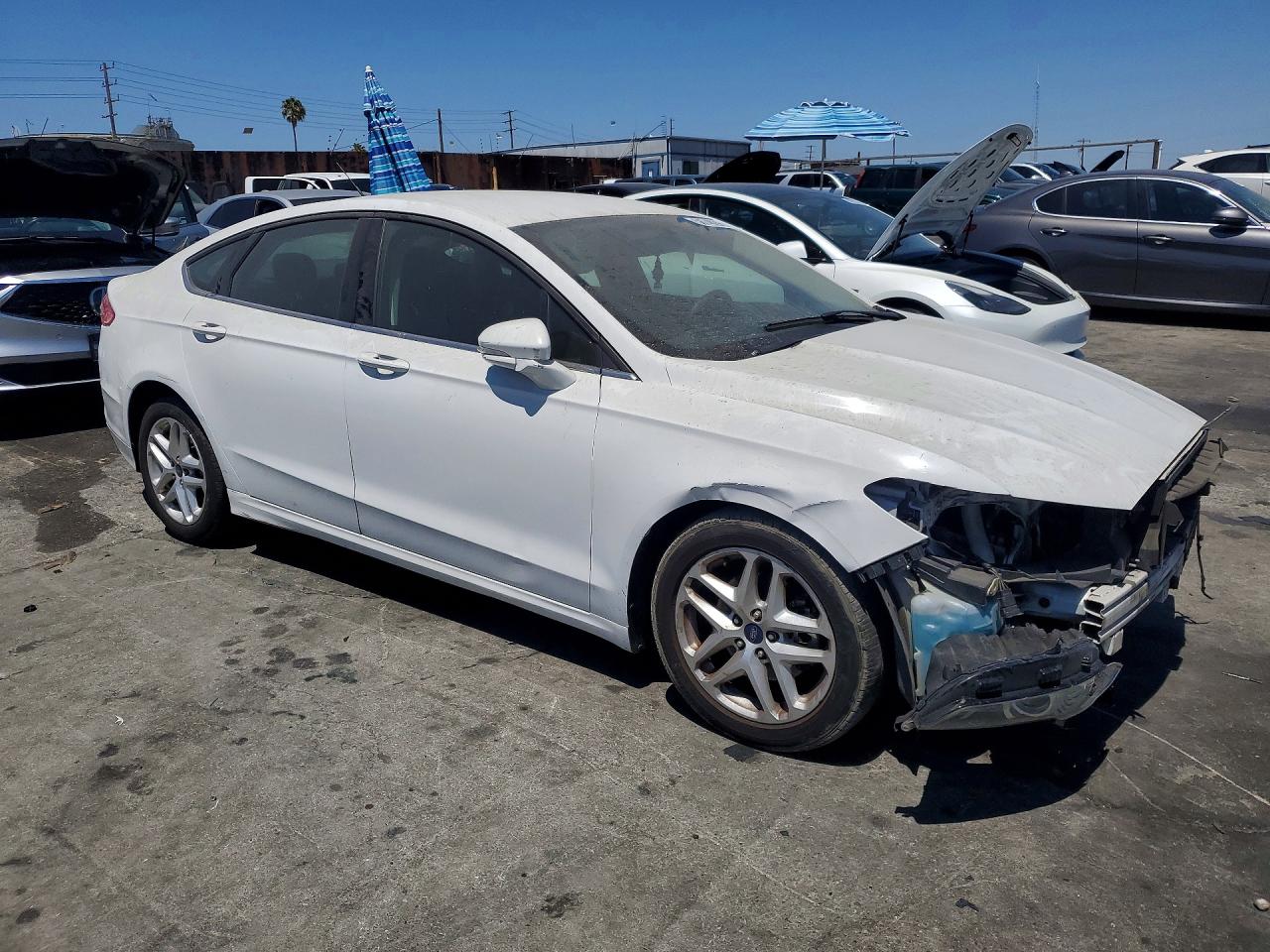 2014 Ford Fusion Se White vin: 3FA6P0H79ER356337