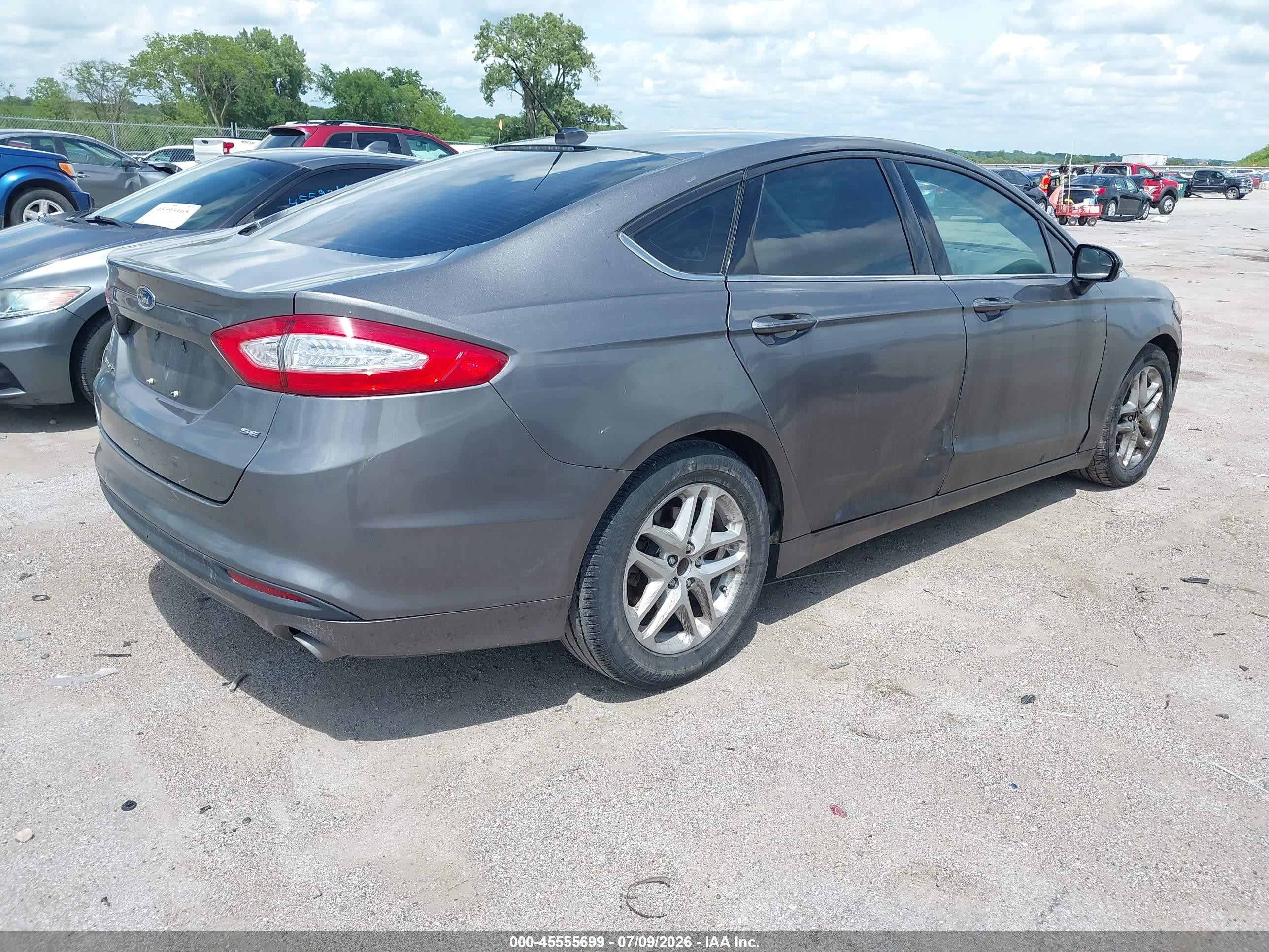 2014 Ford Fusion Se Серый vin: 3FA6P0H79ER389080