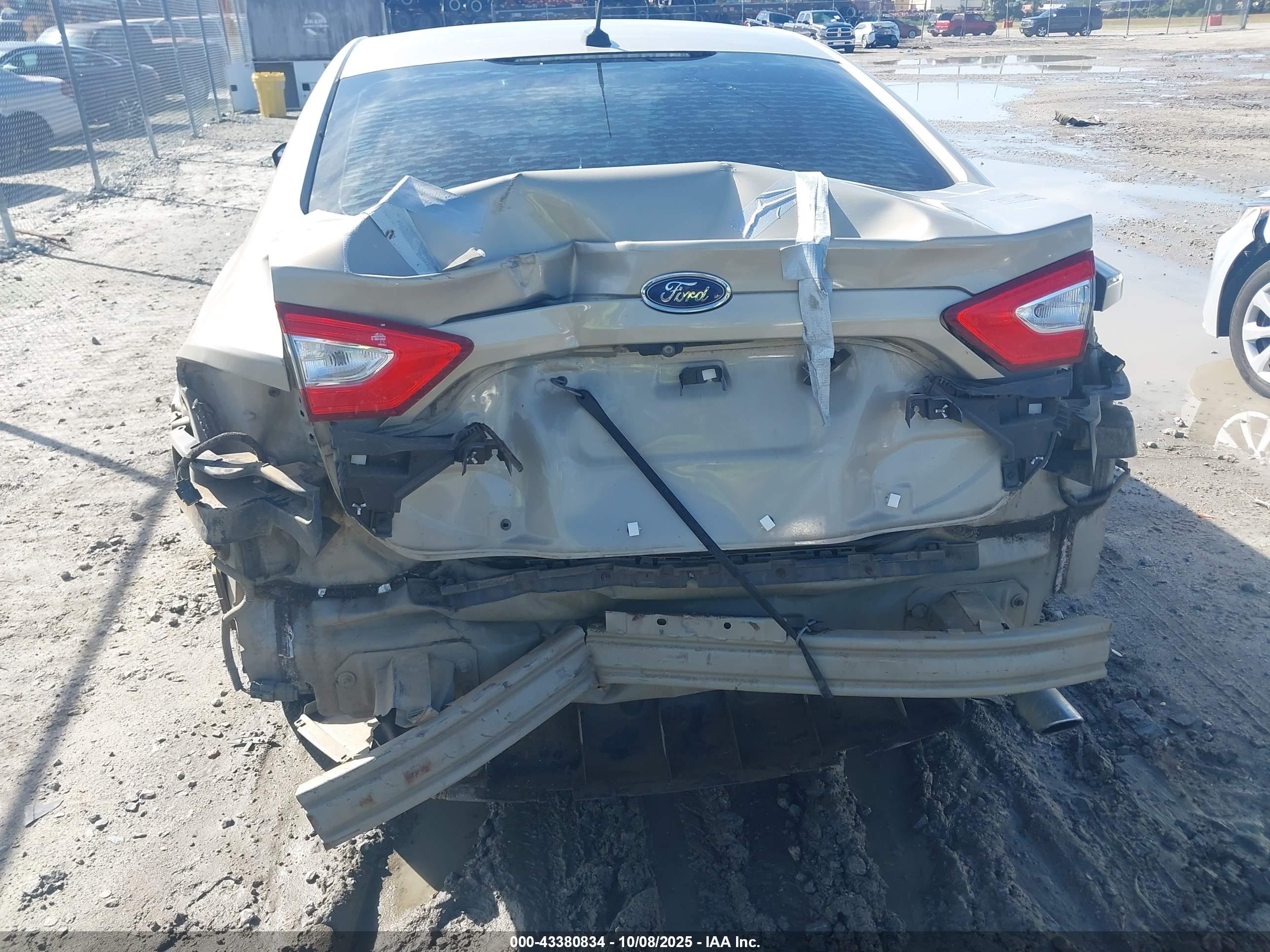 2015 Ford Fusion Se Gold vin: 3FA6P0H79FR123186