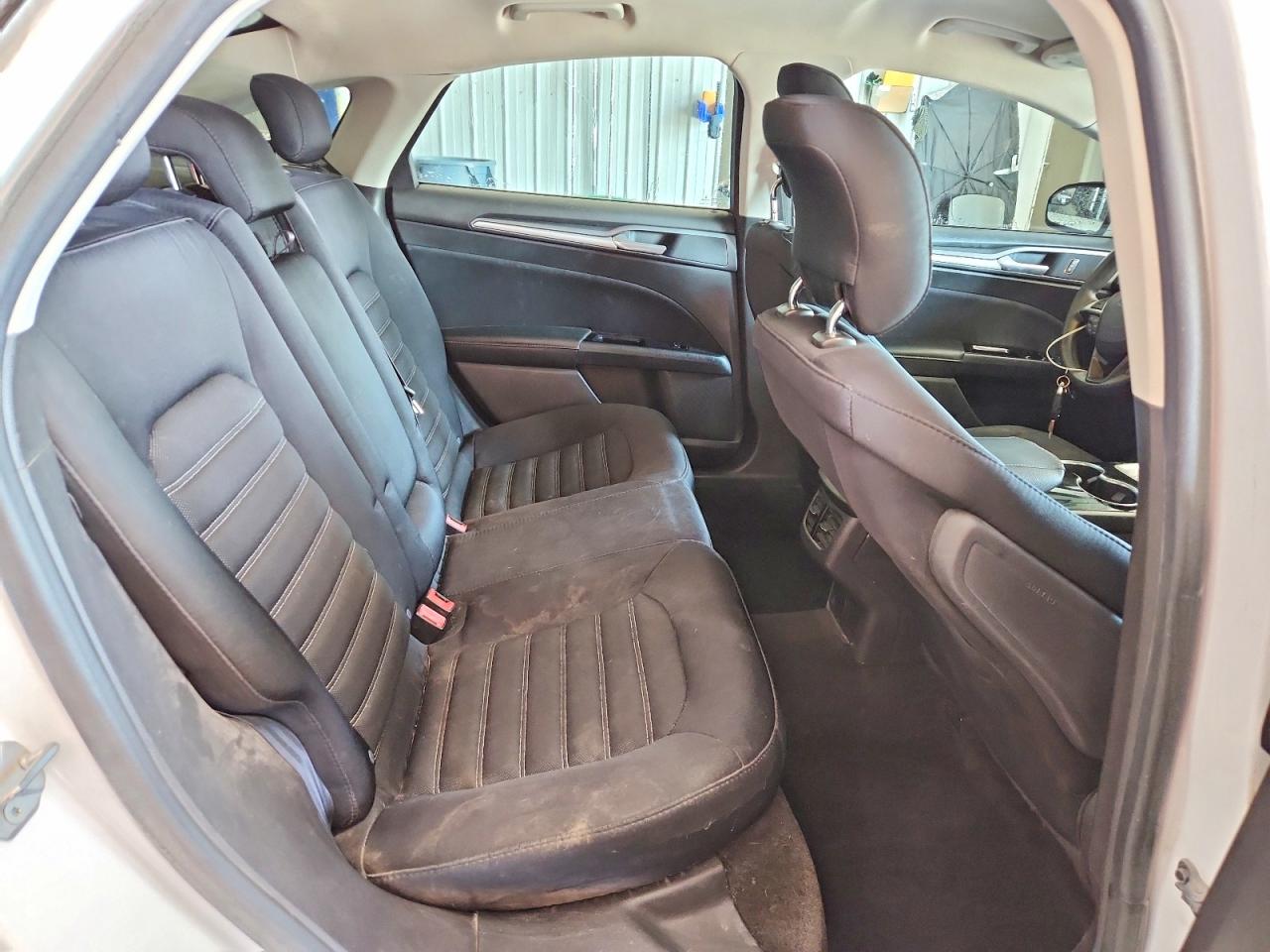 2015 Ford Fusion Se White vin: 3FA6P0H79FR126136