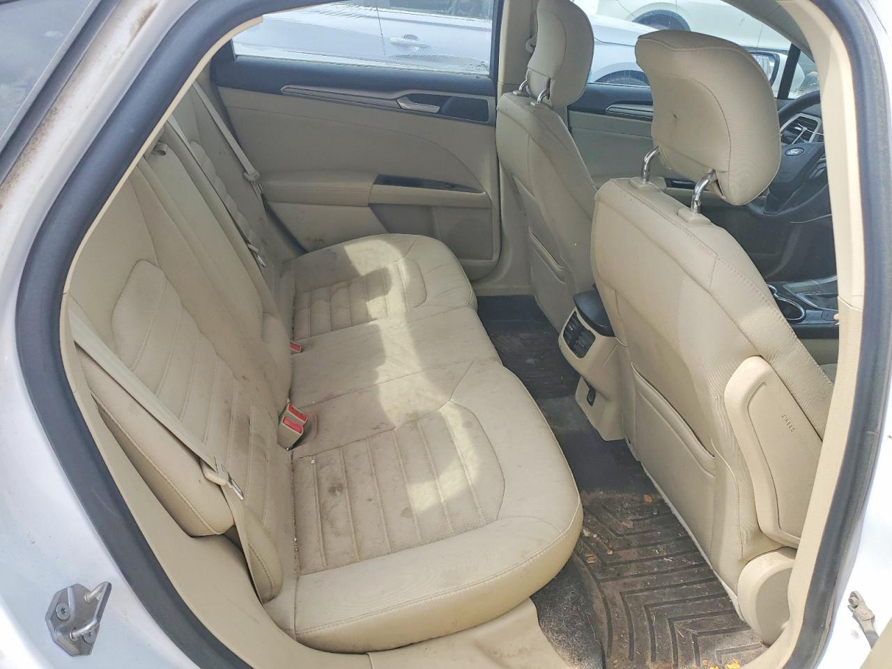 2015 Ford Fusion Se White vin: 3FA6P0H79FR136875