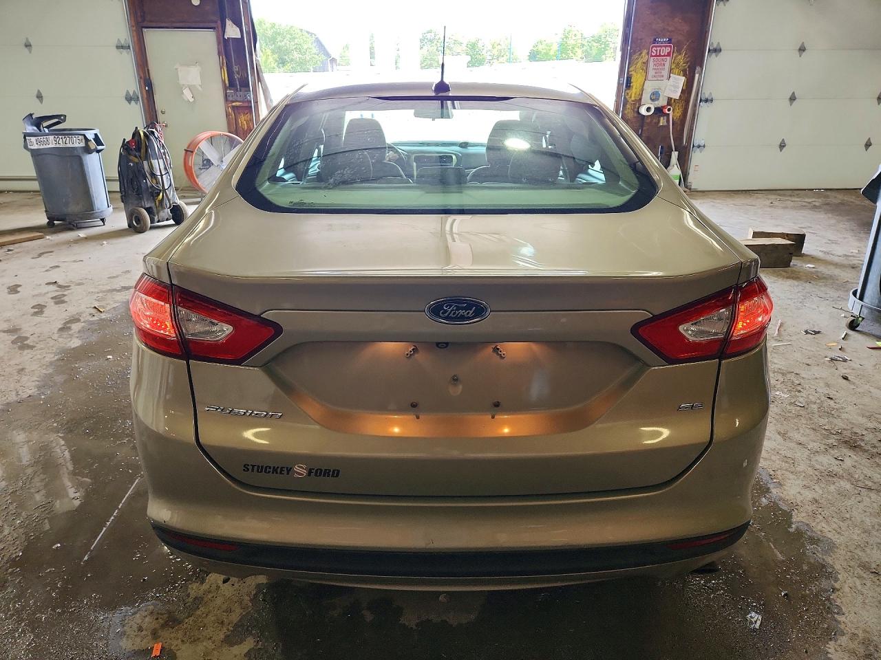 2015 Ford Fusion Se Tan vin: 3FA6P0H79FR228083