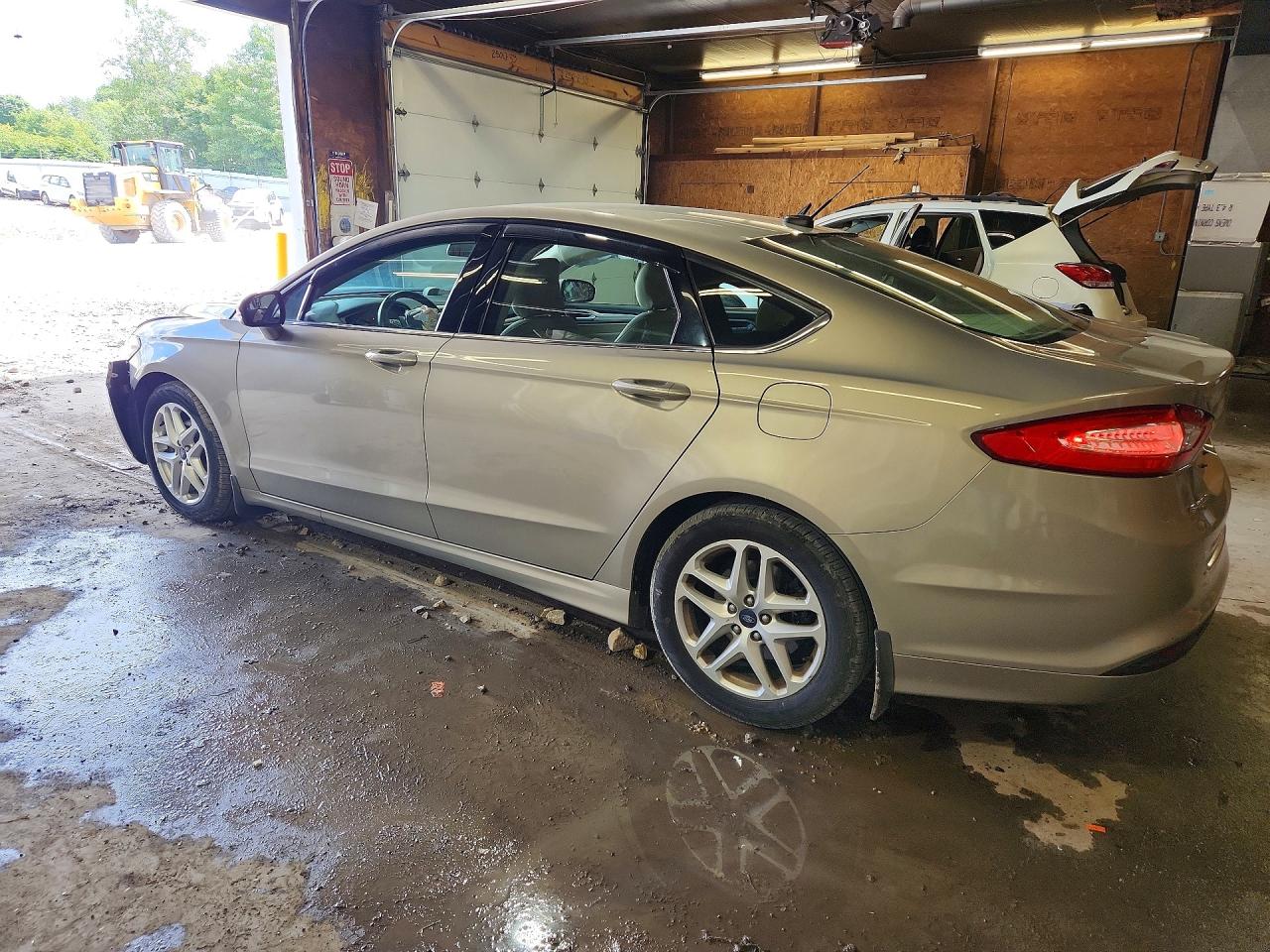 2015 Ford Fusion Se Tan vin: 3FA6P0H79FR228083