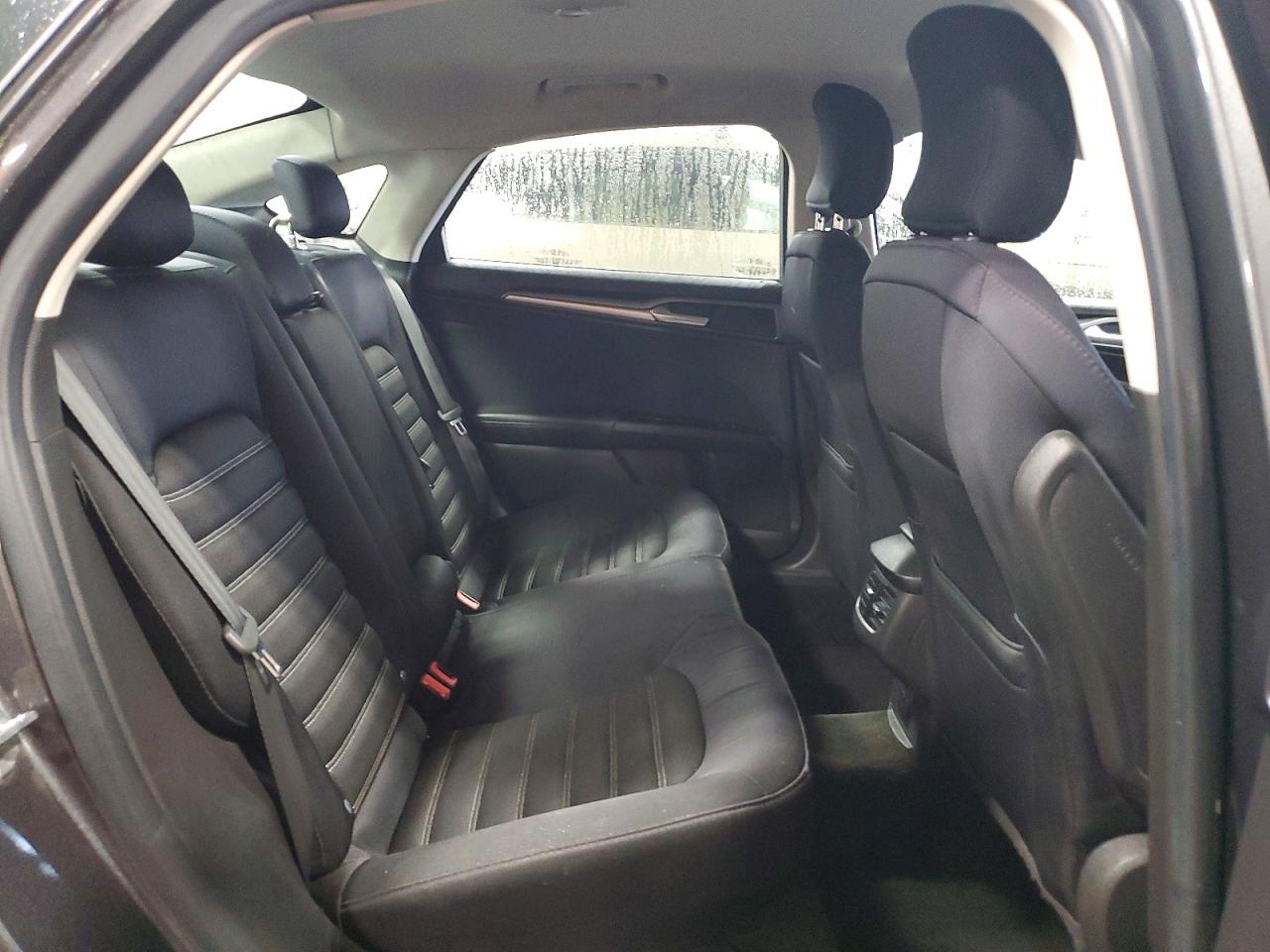 2015 Ford Fusion Se Серый vin: 3FA6P0H79FR280202
