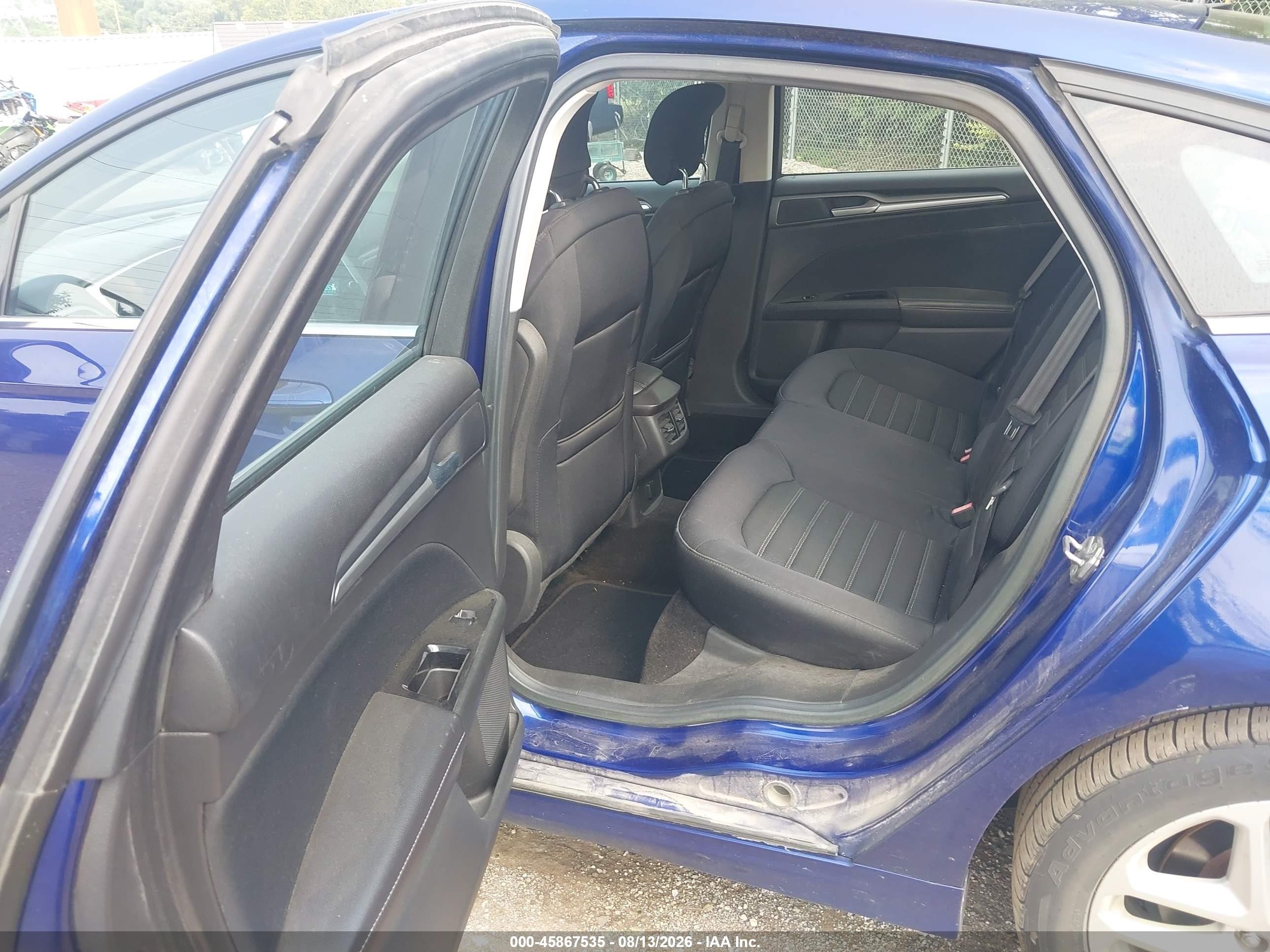 2013 Ford Fusion Se Синий vin: 3FA6P0H7XDR149406