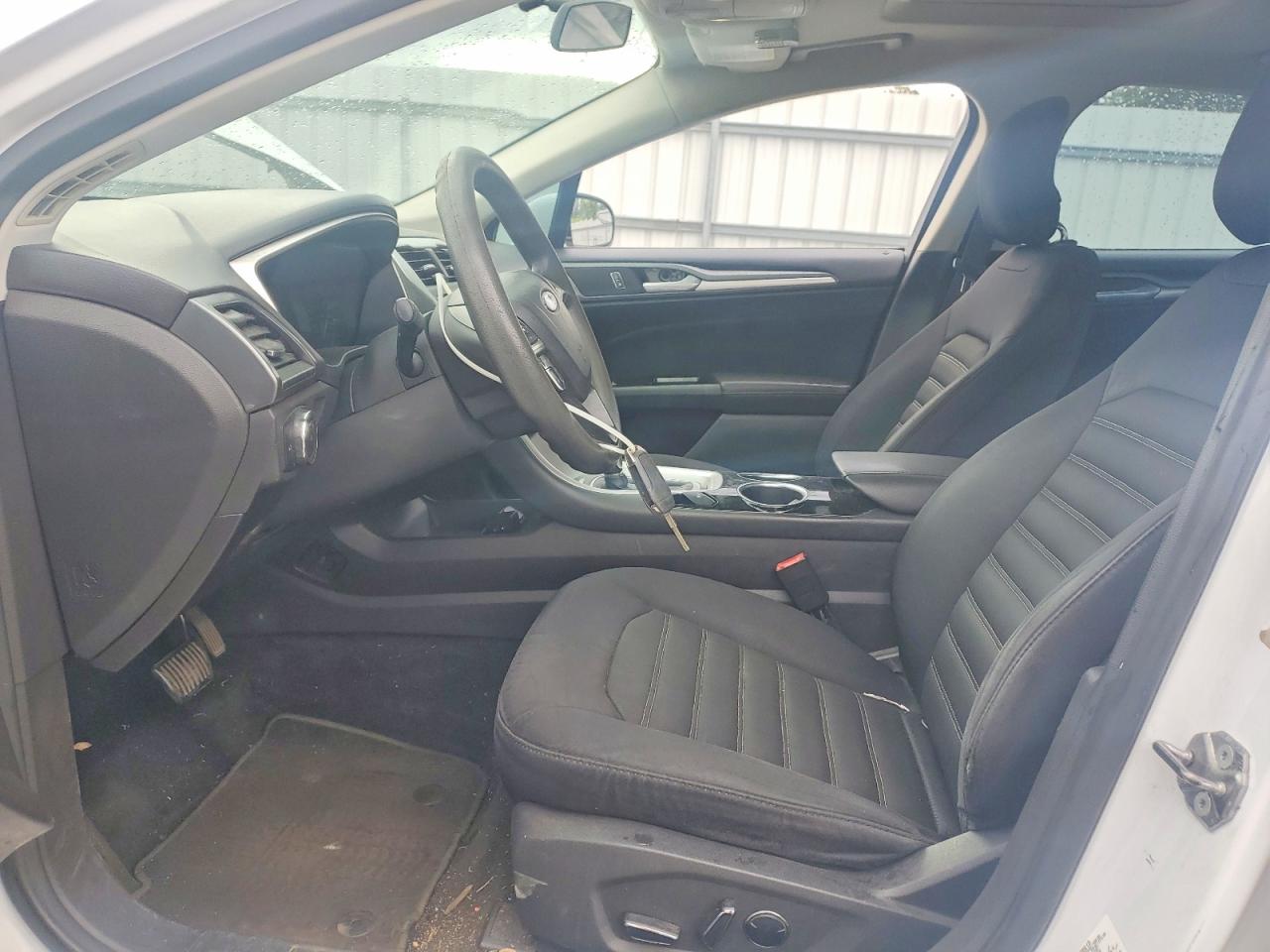 2014 Ford Fusion White vin: 3FA6P0H7XDR228249